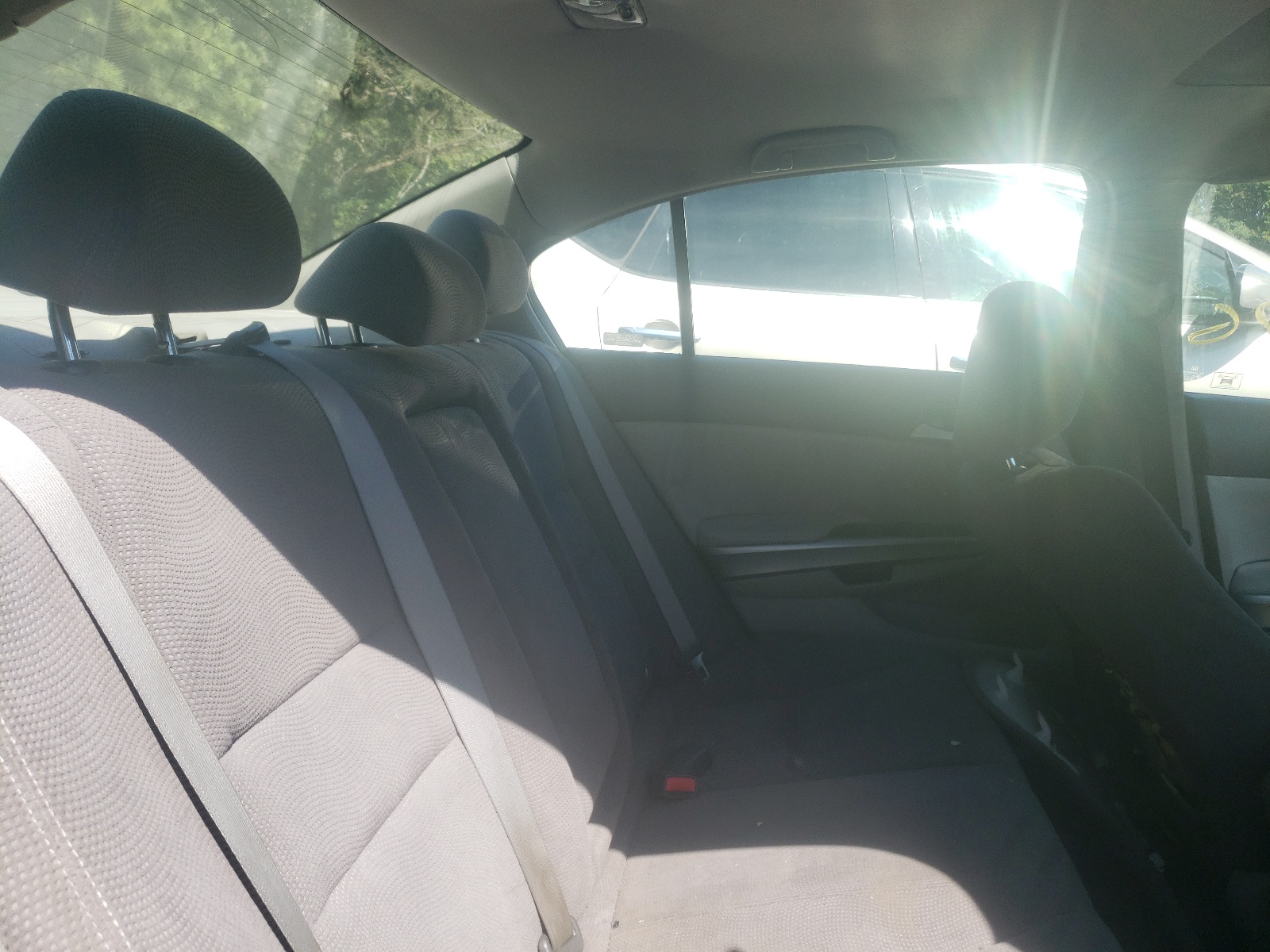 Photo 6 from auction – 2008 HONDA ACCORD EX with VIN JHMCP26738C000835