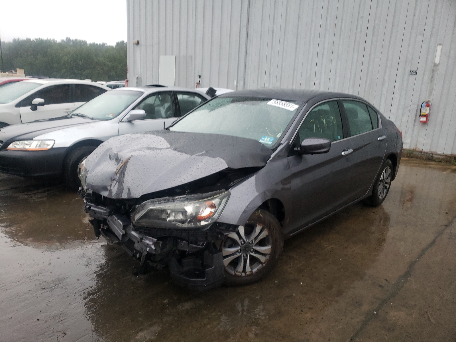 Photo 2 from auction – 2015 HONDA ACCORD with VIN 1HGCR2F38FA211368