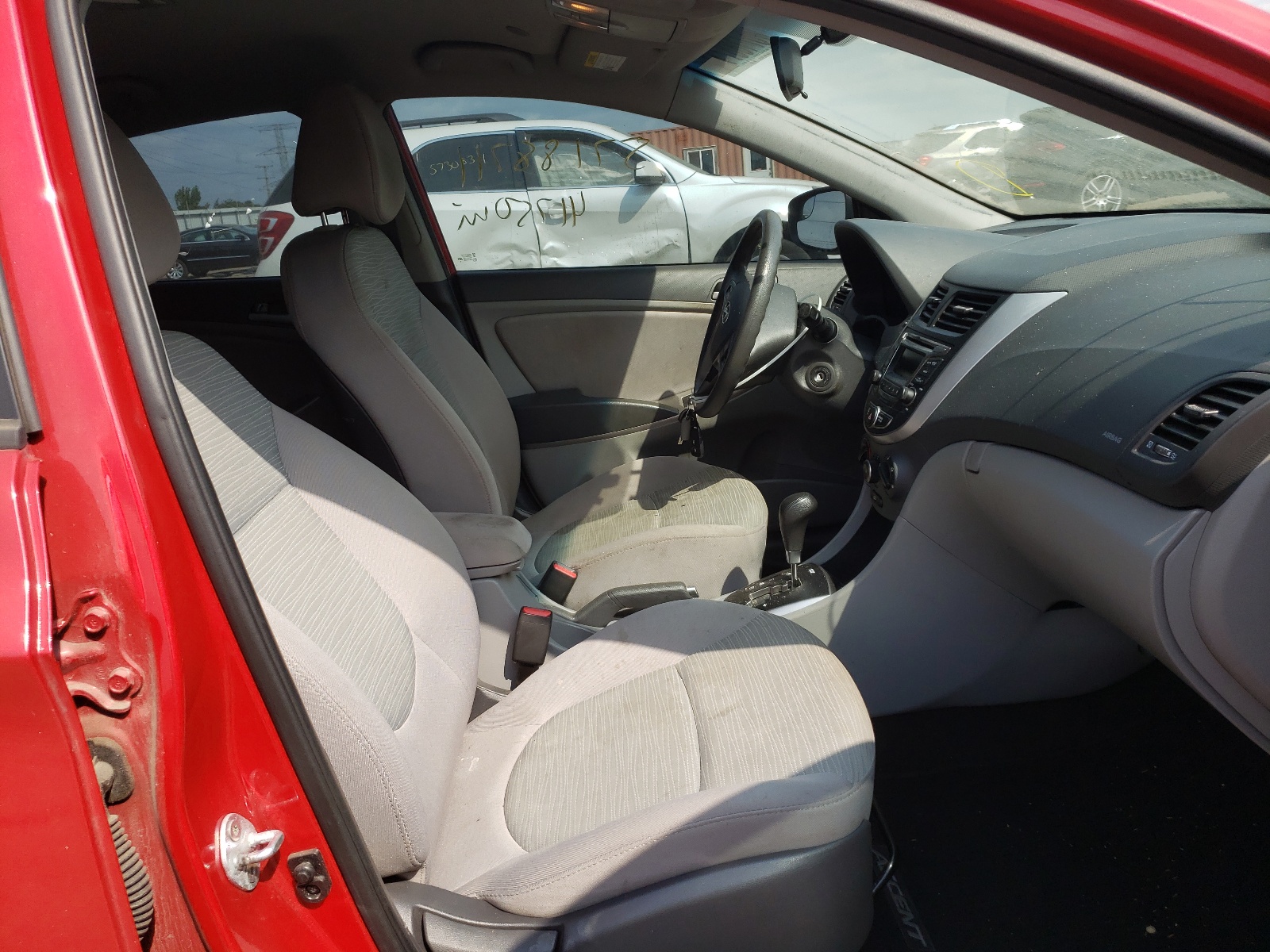 Photo 5 from auction – 2016 HYUNDAI ACCENT SE with VIN KMHCT4AEXGU064373