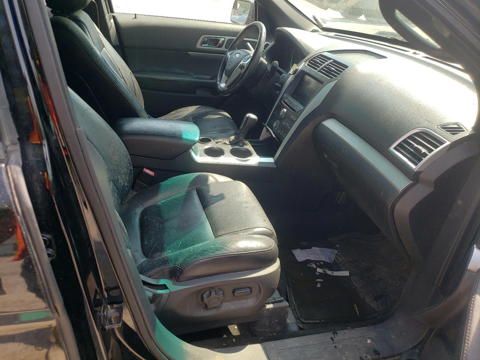 Photo 5 from auction – 2012 FORD EXPLORER X with VIN 1FMHK7D86CGA38264