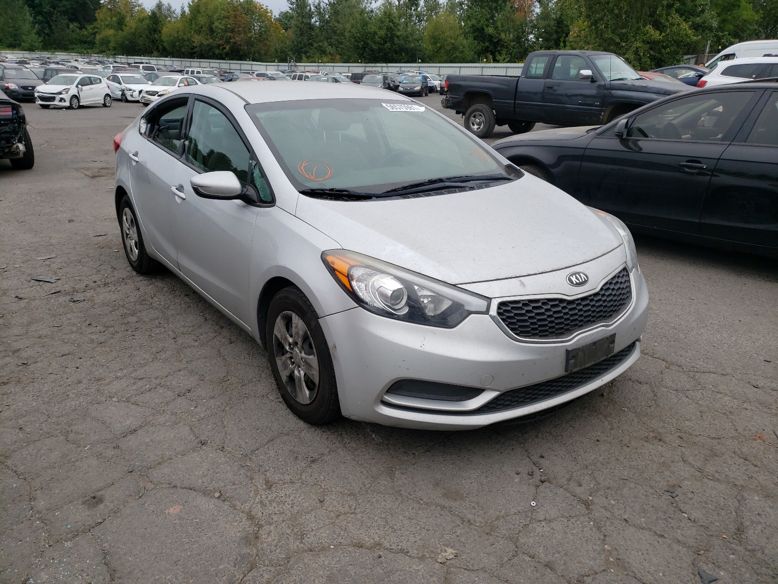 Zdjęcie 1 z aukcji – 2015 KIA FORTE LX z VIN KNAFK4A68F5423920