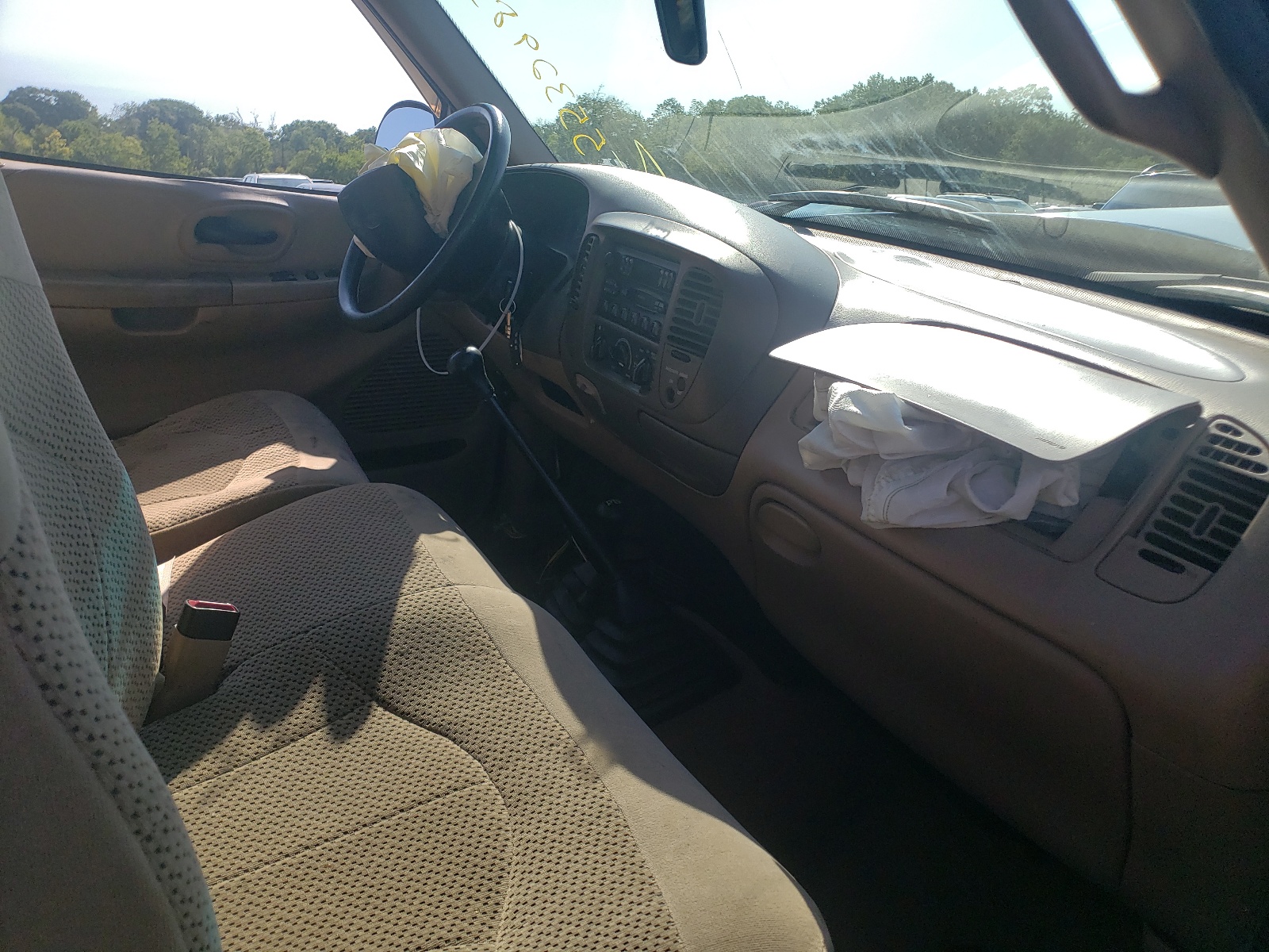 صورة رقم 5 من المزاد - 1999 FORD F150 مع VIN 2FTRF08W1XCA29508