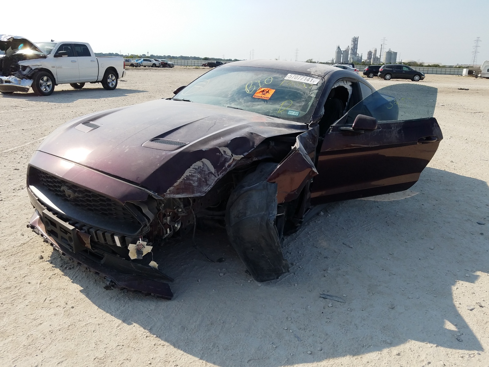 Photo 2 from auction – 2018 FORD MUSTANG with VIN 1FA6P8TH6J5175787