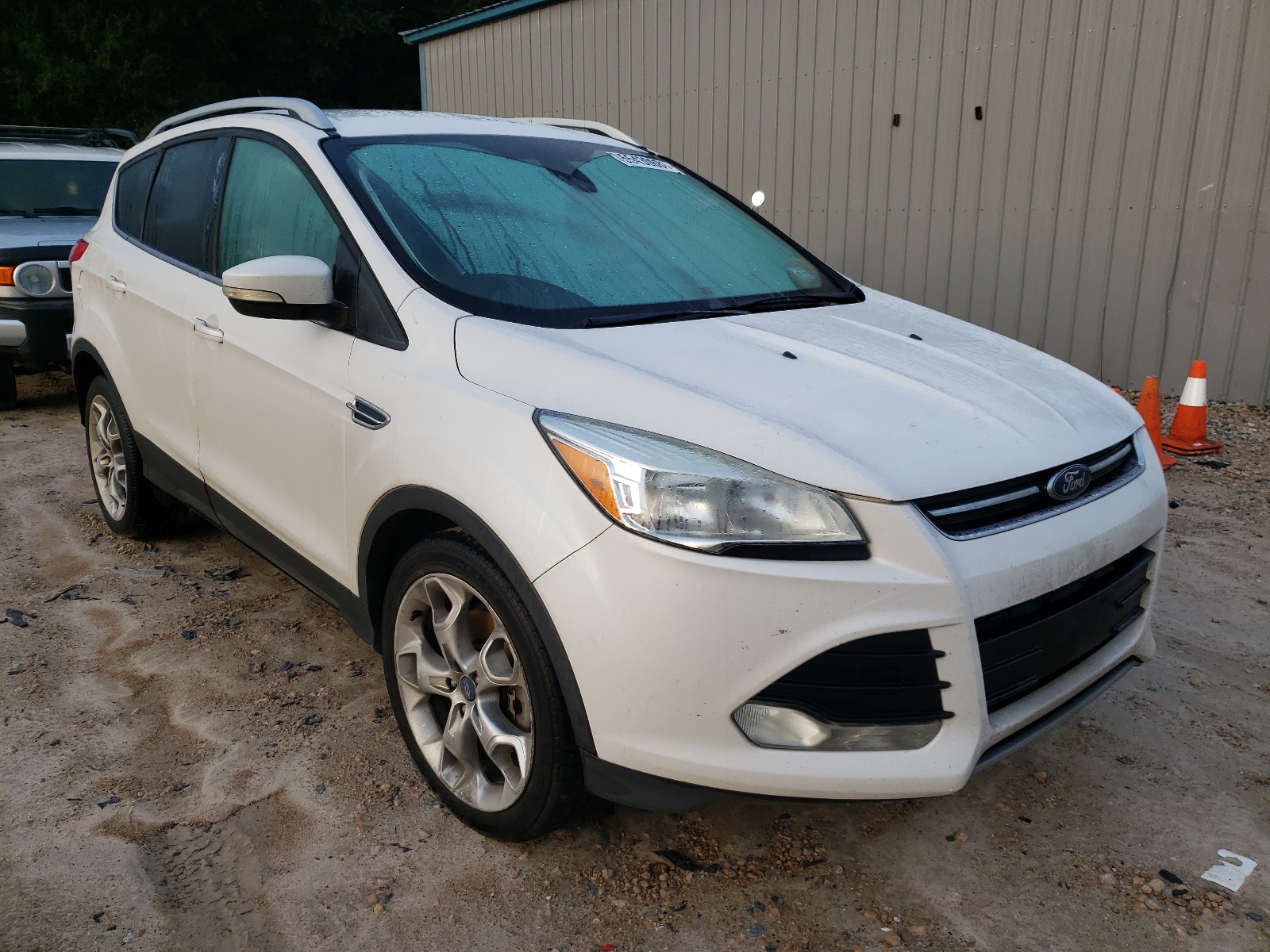 FORD ESCAPE TIT 2015 z numerem VIN 1FMCU0J95FUB80099 - Zdjęcie z aukcji