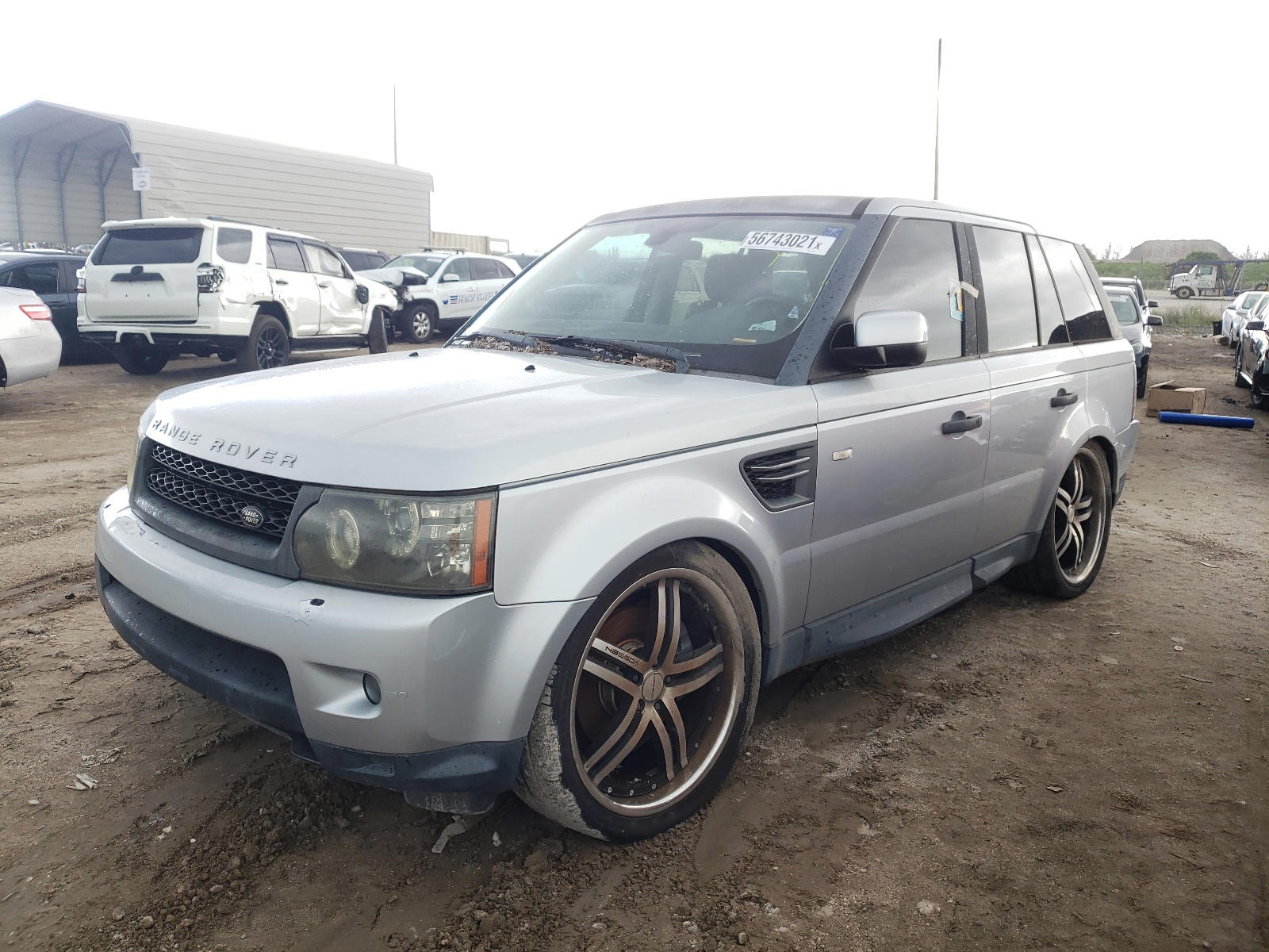 Photo 2 from auction – 2010 LAND ROVER RANGE ROVE with VIN SALSF2D47AA221700