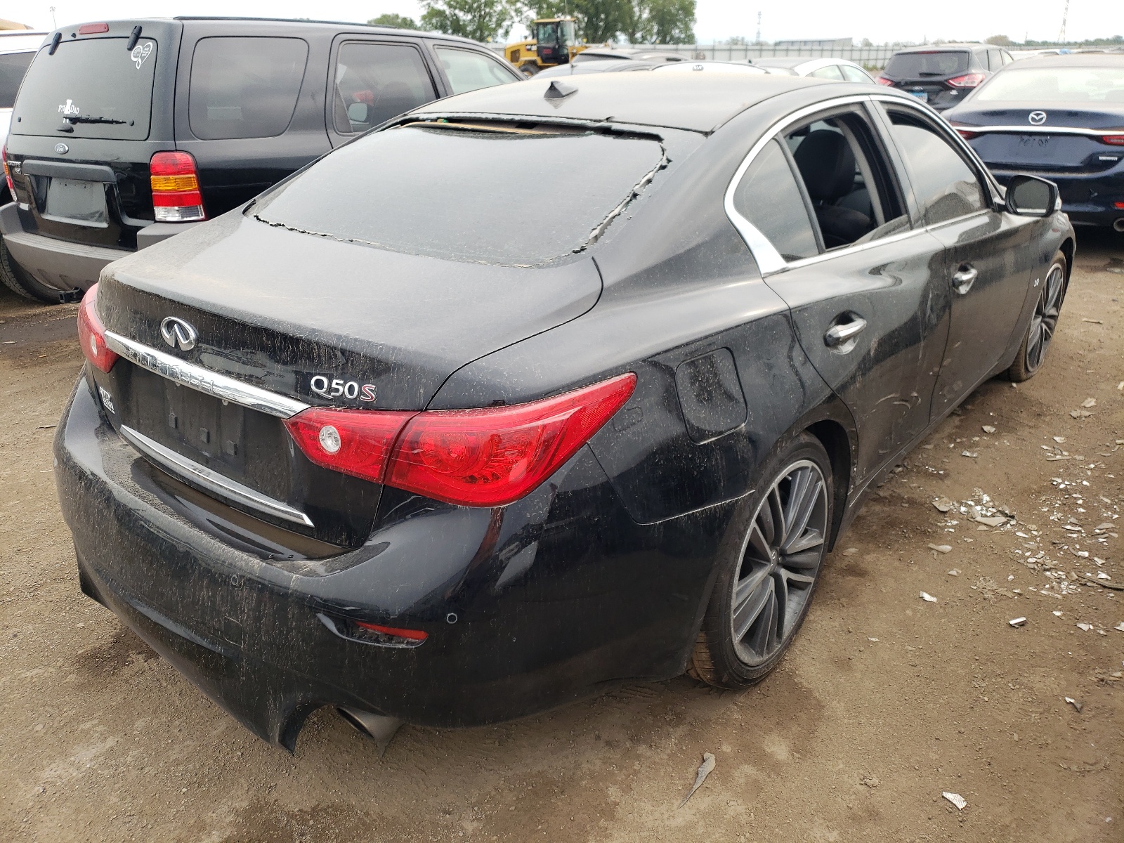 Photo 4 from auction – 2014 INFINITI Q50 BASE with VIN JN1BV7AR6EM701127