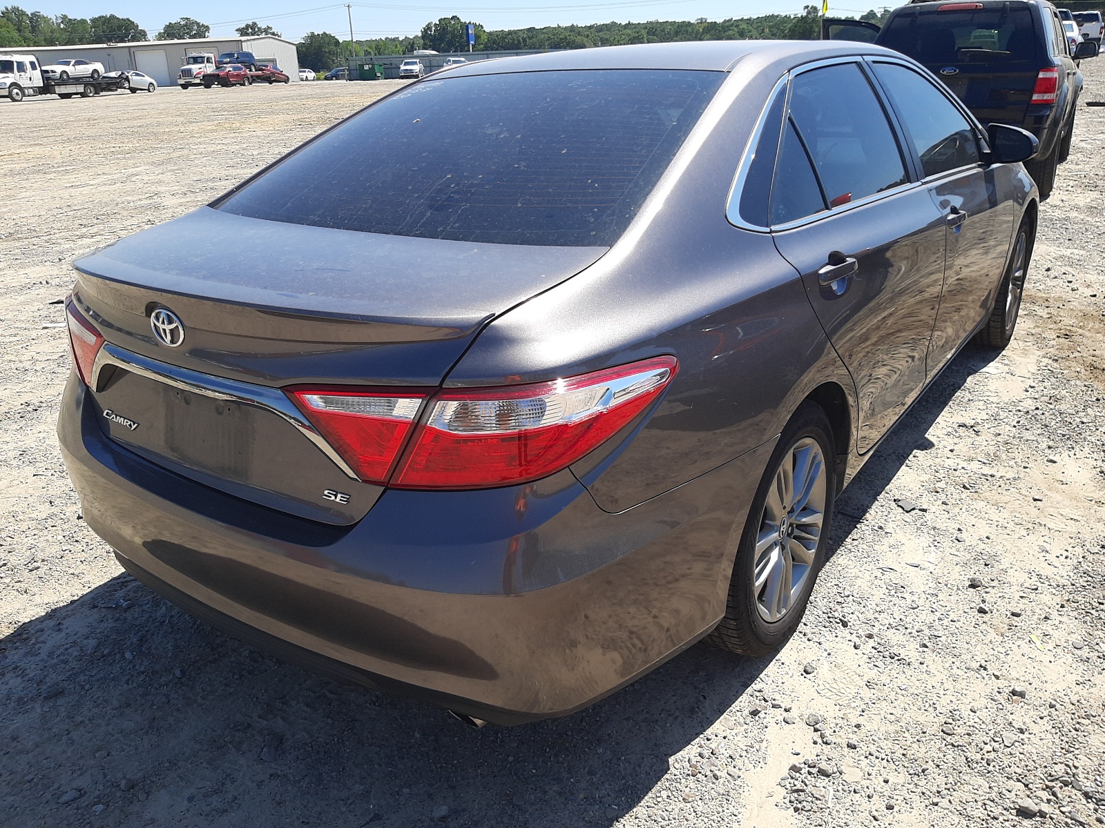 Photo 4 from auction – 2015 TOYOTA CAMRY LE with VIN 4T1BF1FK1FU009549