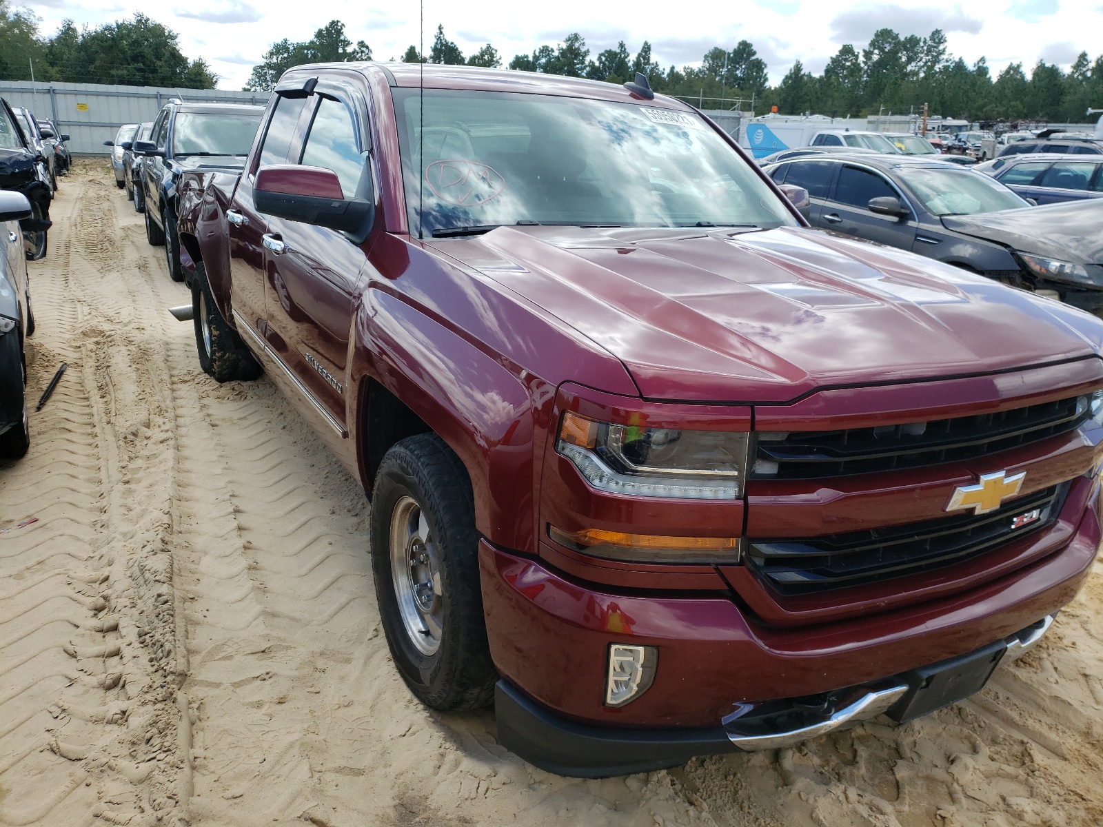CHEVROLET SILVERADO 2017 with VIN 1GCVKREC6HZ174251 - Photo from auction