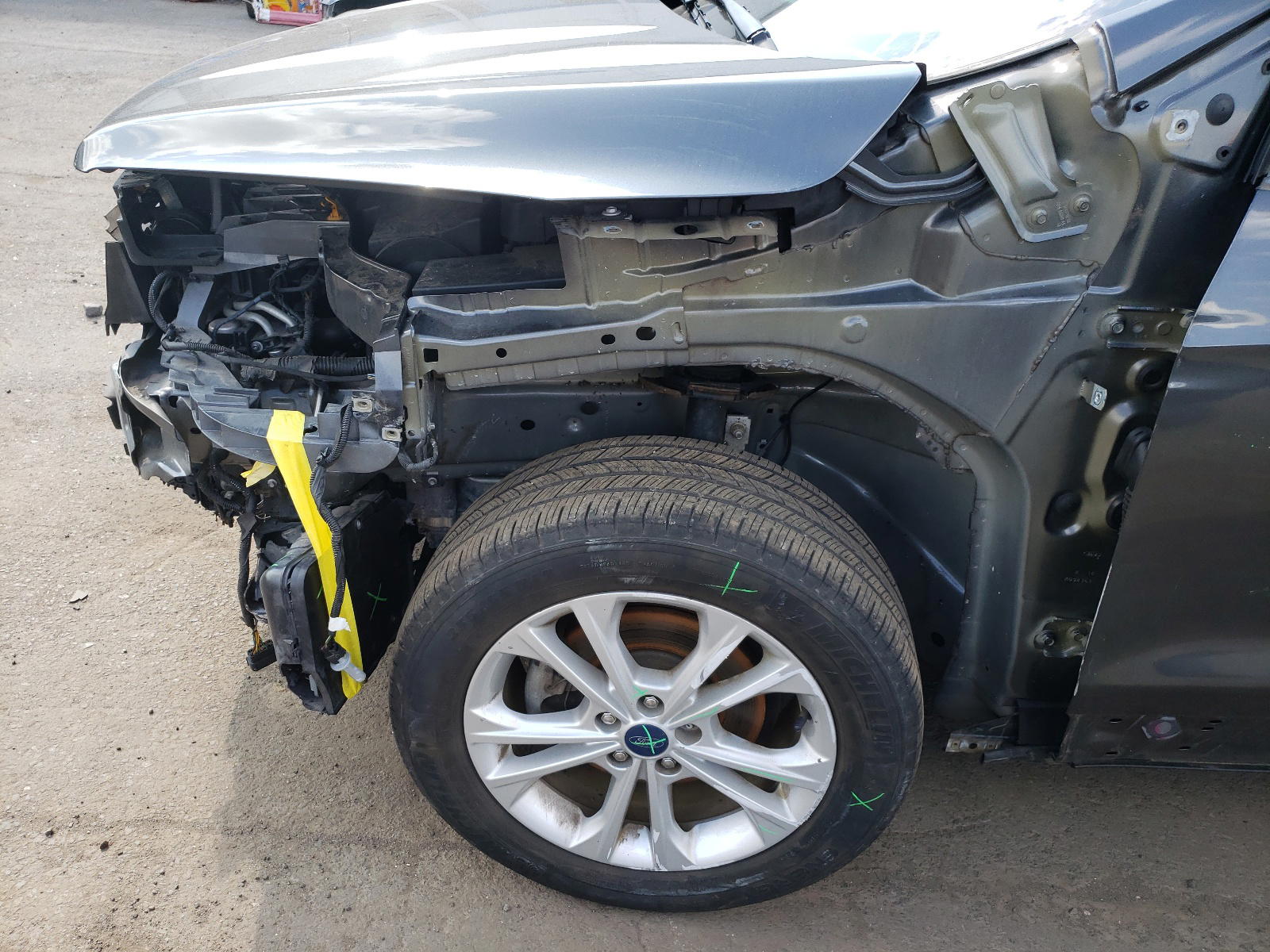 Photo 9 from auction – 2017 FORD ESCAPE SE with VIN 1FMCU0GD0HUB99206