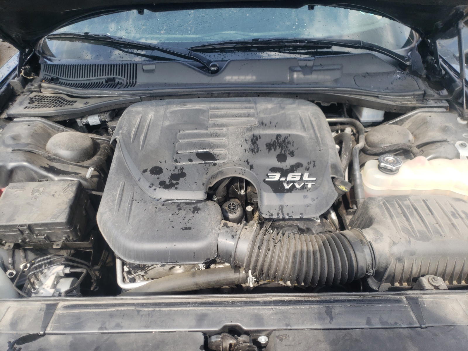 Photo 7 from auction – 2019 DODGE CHALLENGER with VIN 2C3CDZKG9KH709142