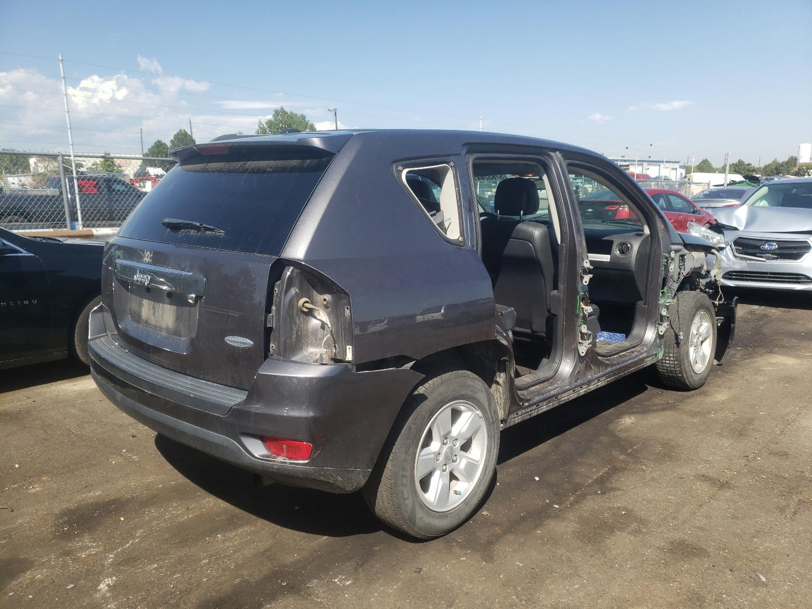 Photo 4 from auction – 2017 JEEP COMPASS LA with VIN 1C4NJCEBXHD198721