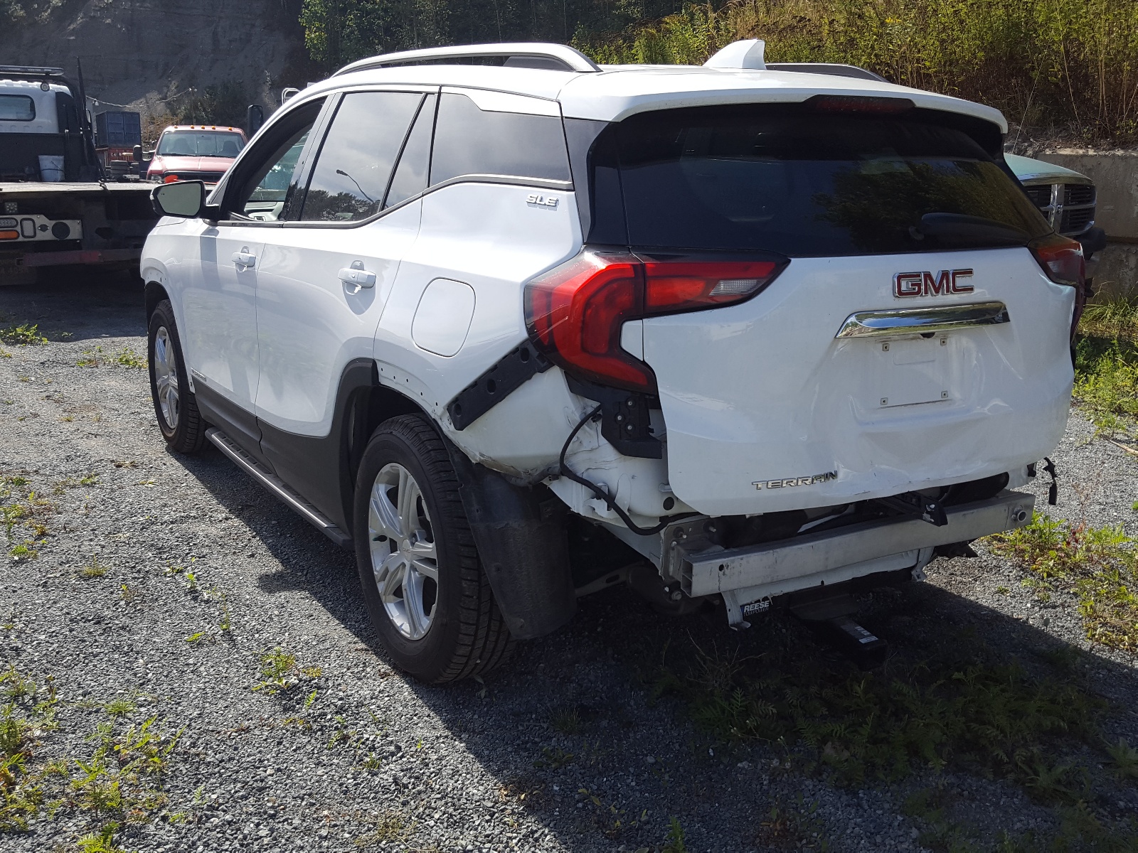 Photo 3 from auction – 2018 GMC TERRAIN SL with VIN 3GKALMEV5JL269918