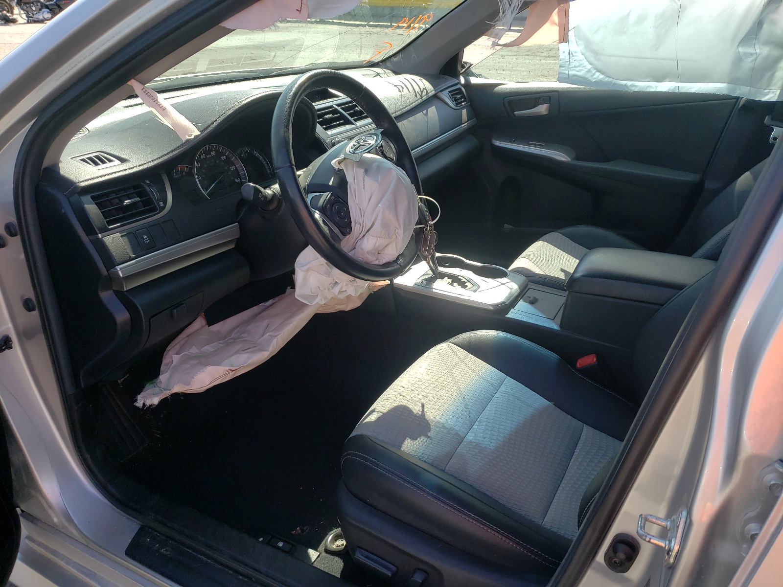 Photo 5 from auction – 2012 TOYOTA CAMRY BASE with VIN 4T1BF1FK1CU029117