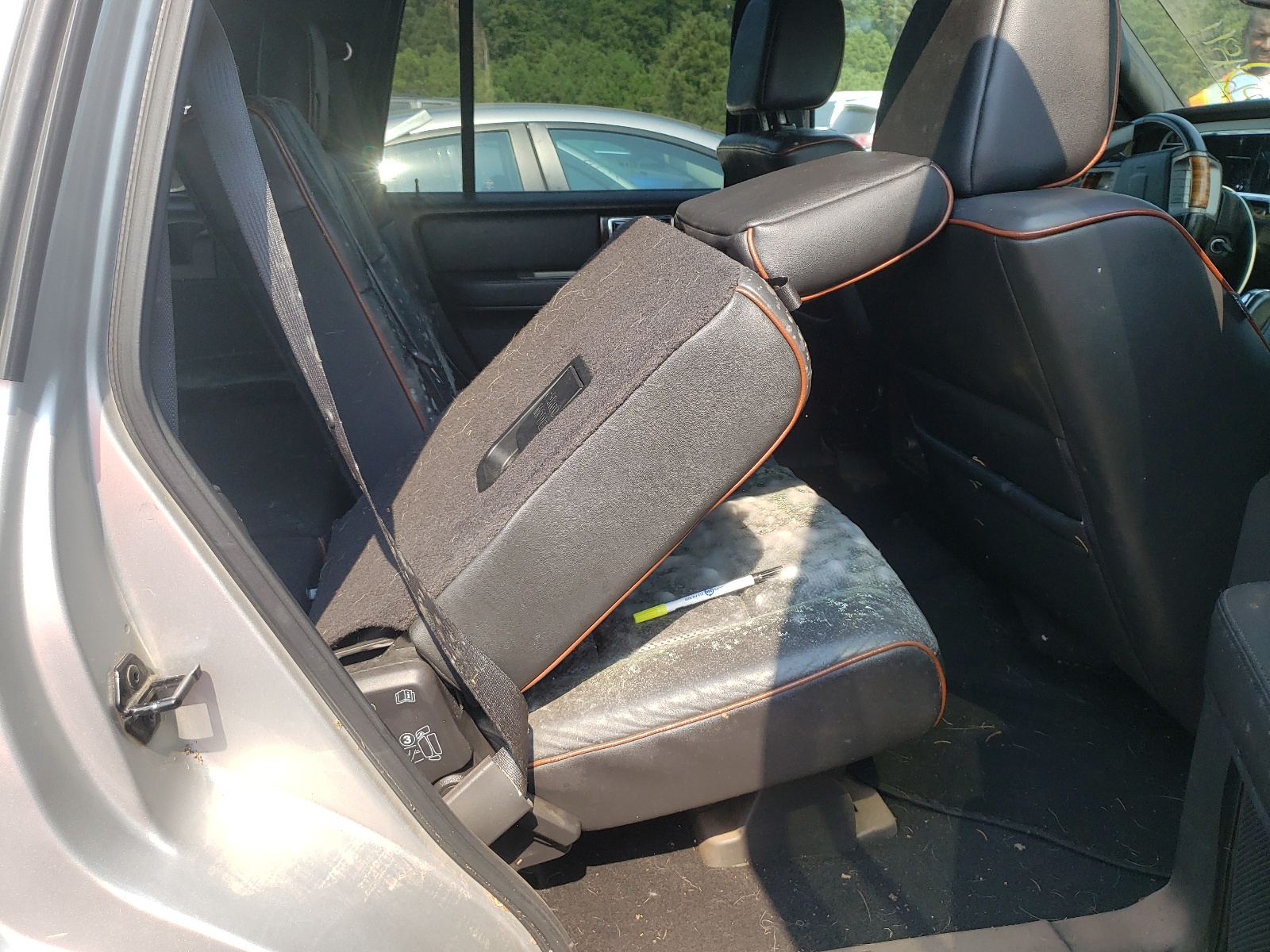 Photo 6 from auction – 2007 LINCOLN NAVIGATOR with VIN 5LMFU28507LJ21090