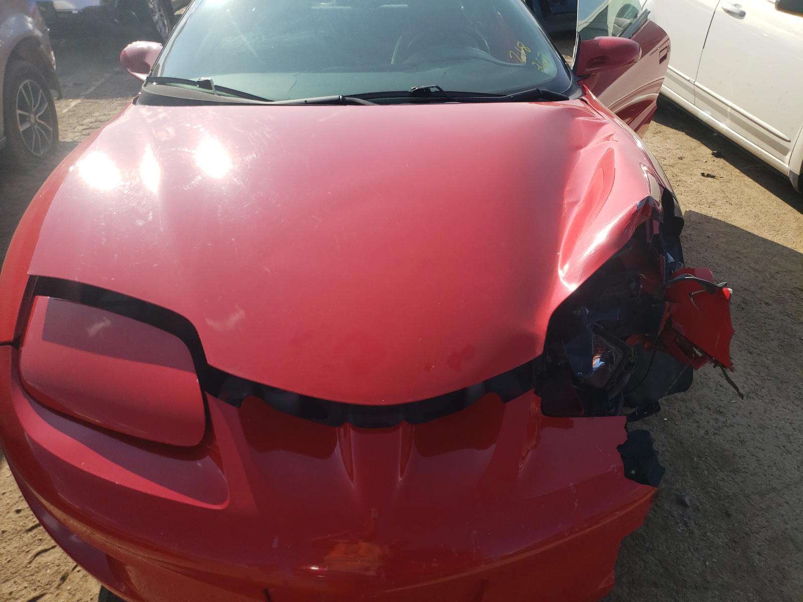 Photo 7 from auction – 1998 PONTIAC FIREBIRD with VIN 2G2FS22K7W2218267