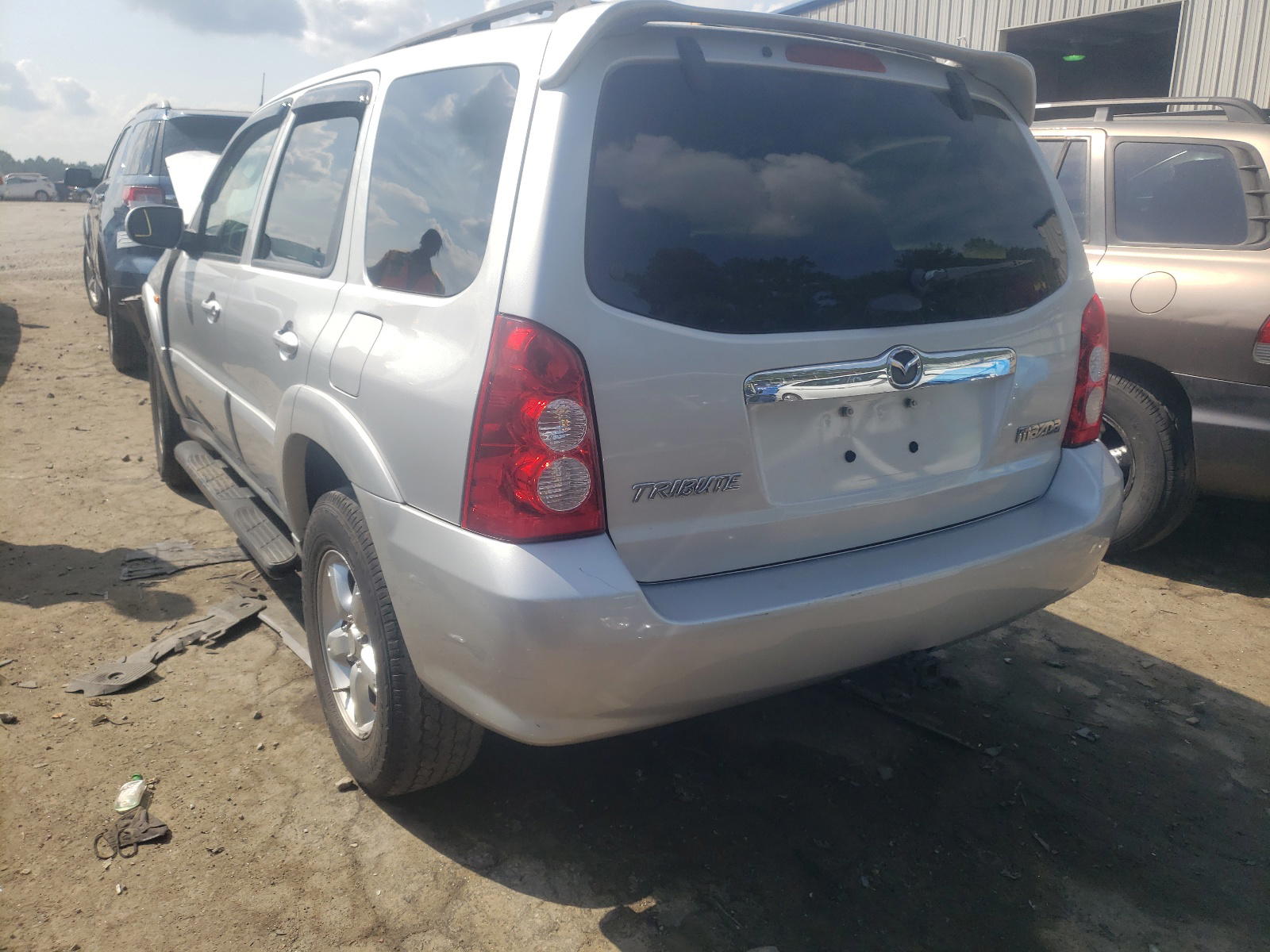 Photo 3 from auction – 2005 MAZDA TRIBUTE S with VIN 4F2CZ061X5KM00095