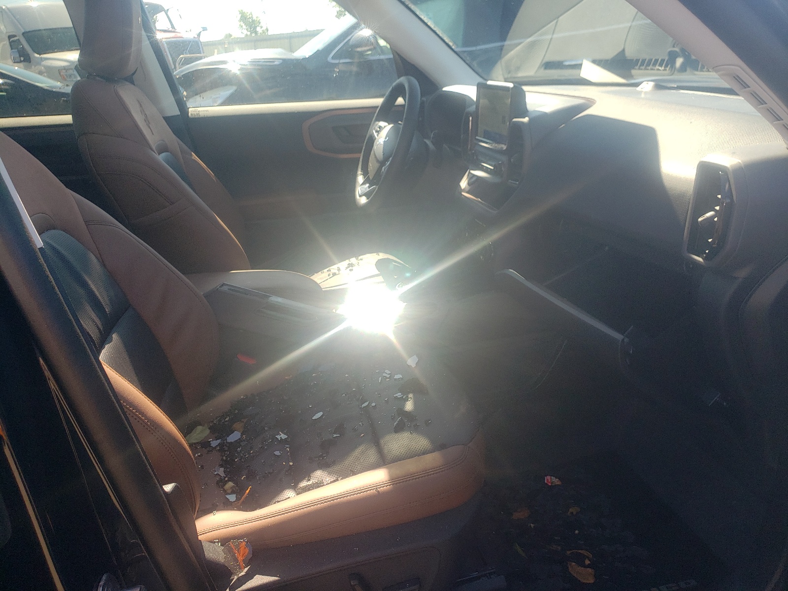Photo 5 from auction – 2021 FORD BRONCO with VIN 3FMCR9D9XMRA51636