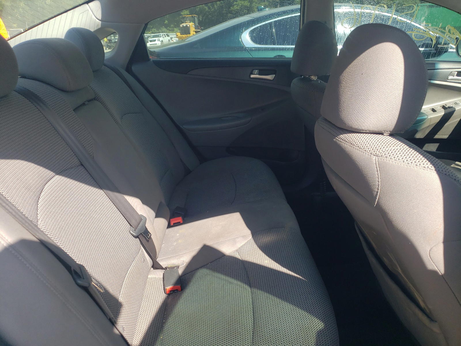 Photo 6 from auction – 2012 HYUNDAI SONATA GLS with VIN 5NPEB4AC3CH499822