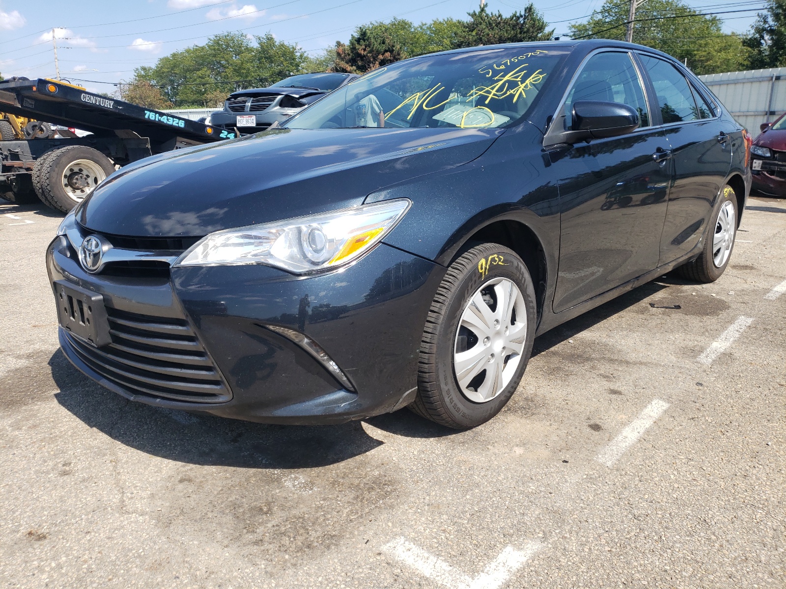 Photo 2 from auction – 2015 TOYOTA CAMRY LE with VIN 4T4BF1FK8FR463822