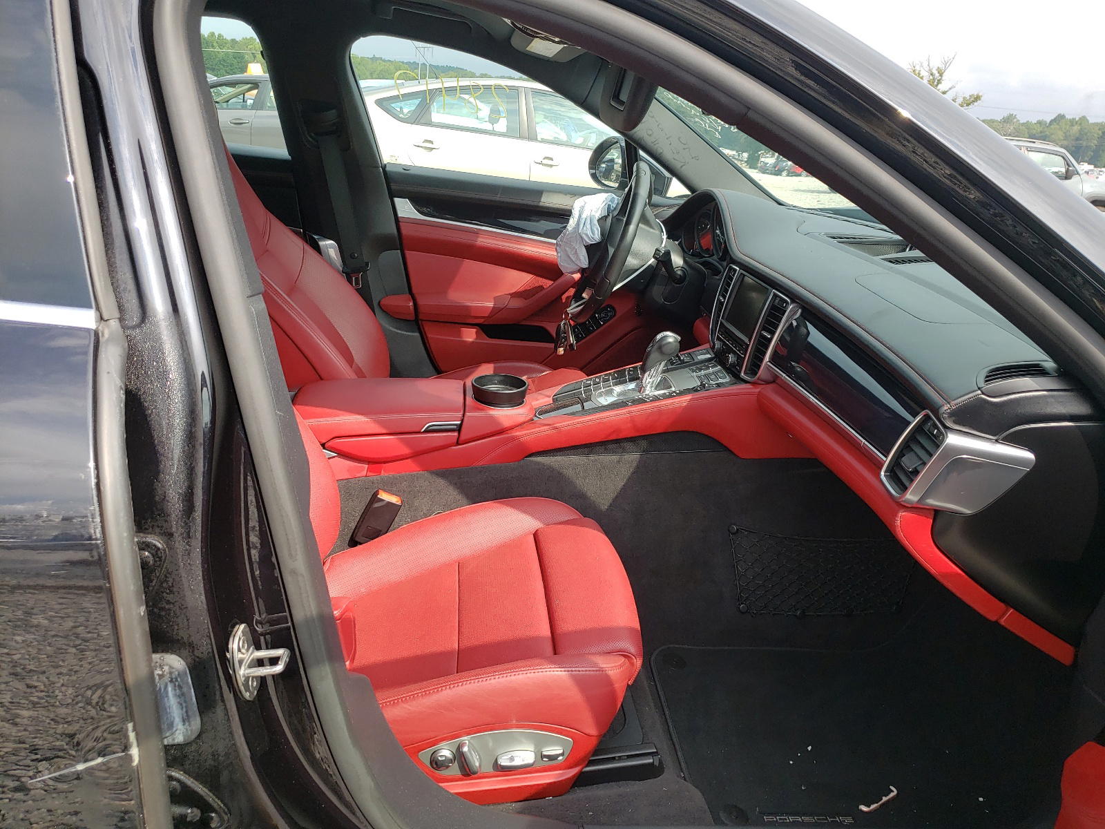 Photo 5 from auction – 2016 PORSCHE PANAMERA S with VIN WP0AB2A74GL050401