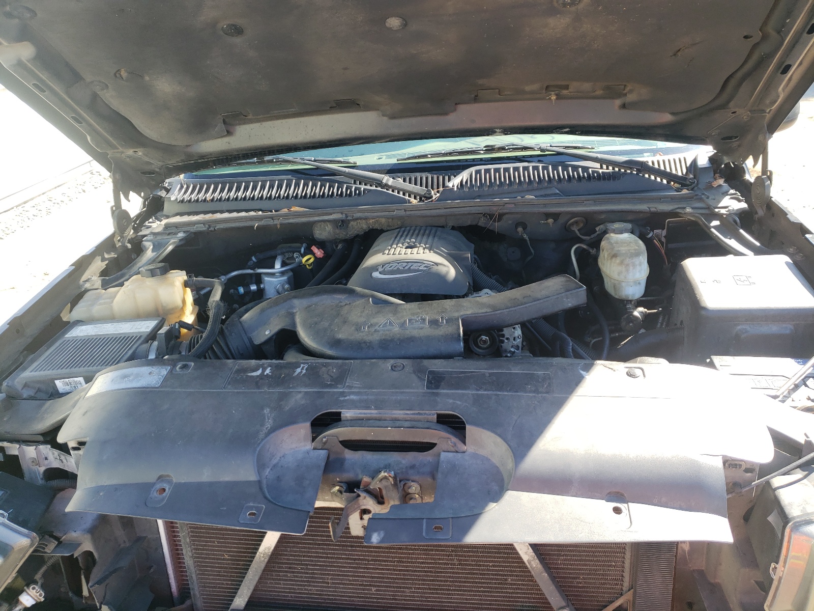 Photo 7 from auction – 2005 CHEVROLET AVALANCHE with VIN 3GNEC12Z95G140587