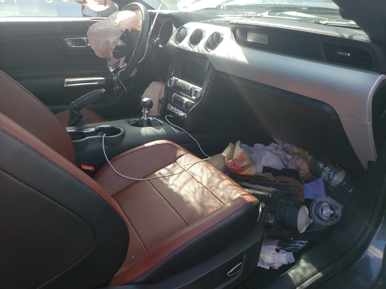 Photo 5 from auction – 2015 FORD MUSTANG GT with VIN 1FA6P8CF0F5304497