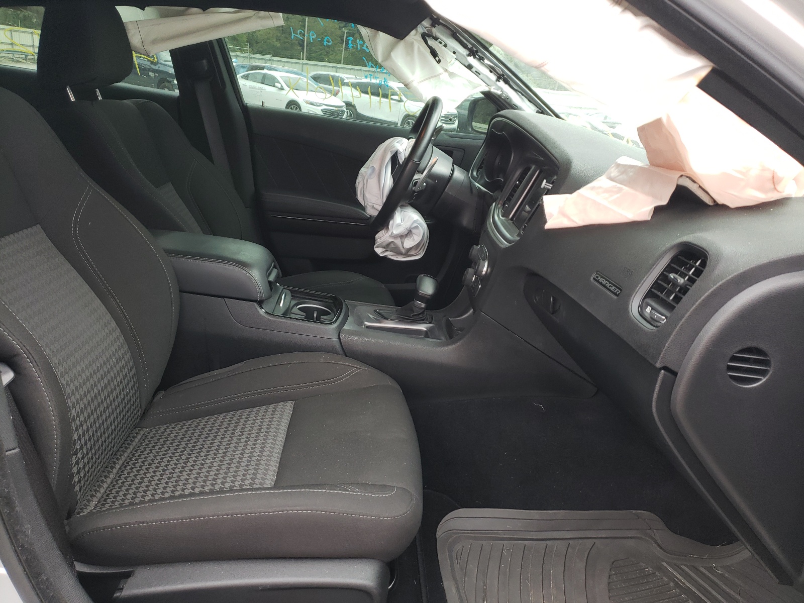 Photo 5 from auction – 2020 DODGE CHARGER SX with VIN 2C3CDXJG3LH141705