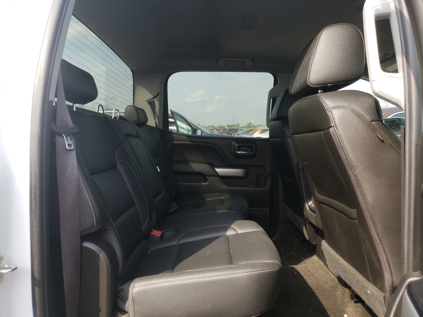Photo 6 from auction – 2017 CHEVROLET SILVERADO with VIN 3GCUKREC3HG460151