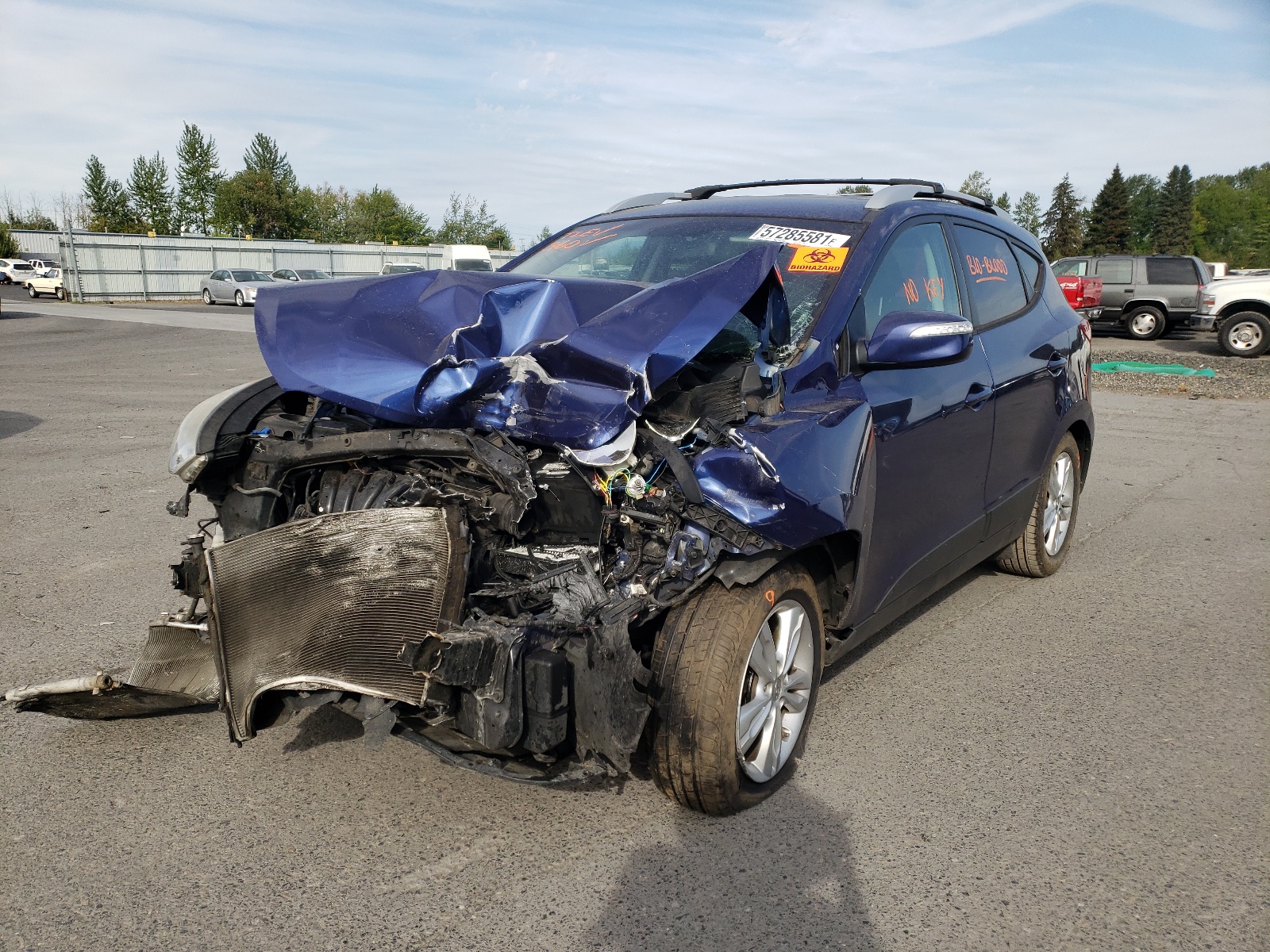 Photo 2 from auction – 2012 HYUNDAI TUCSON GLS with VIN KM8JUCAC6CU454555