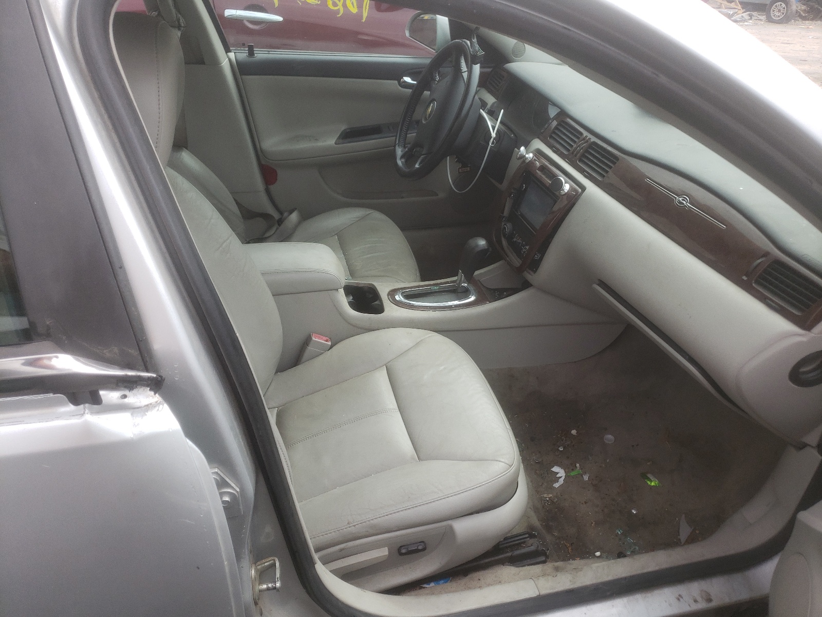 Photo 5 from auction – 2011 CHEVROLET IMPALA LT with VIN 2G1WG5EK7B1107849