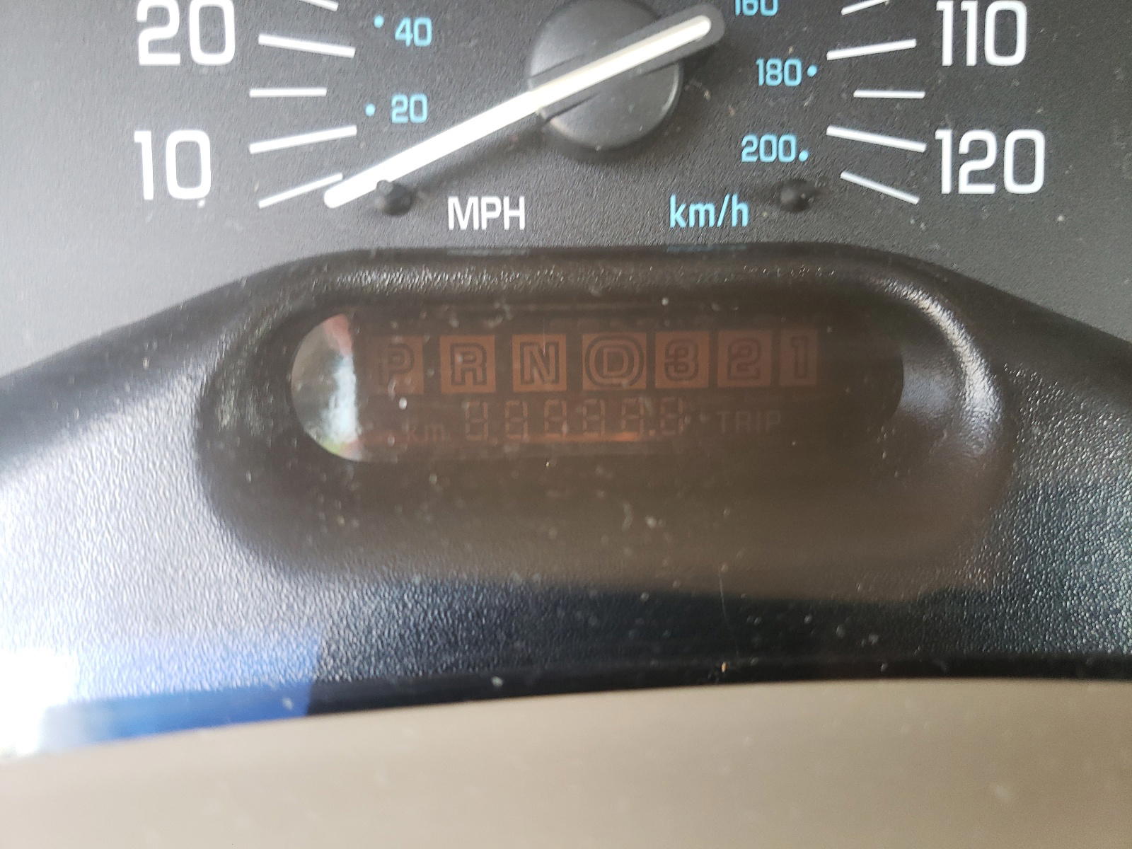 Photo 8 from auction – 2003 BUICK CENTURY CU with VIN 2G4WS52J631232159