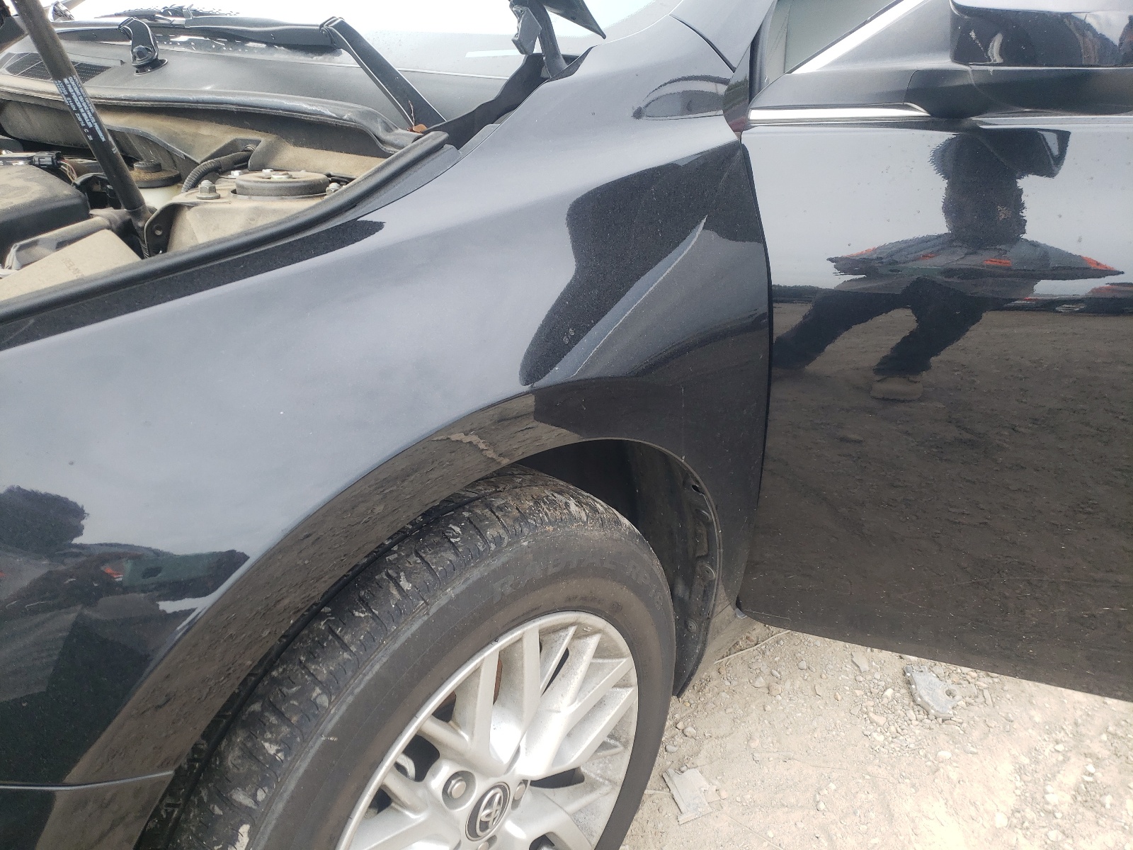 Photo 9 from auction – 2017 TOYOTA CAMRY LE with VIN 4T1BF1FK8HU663886