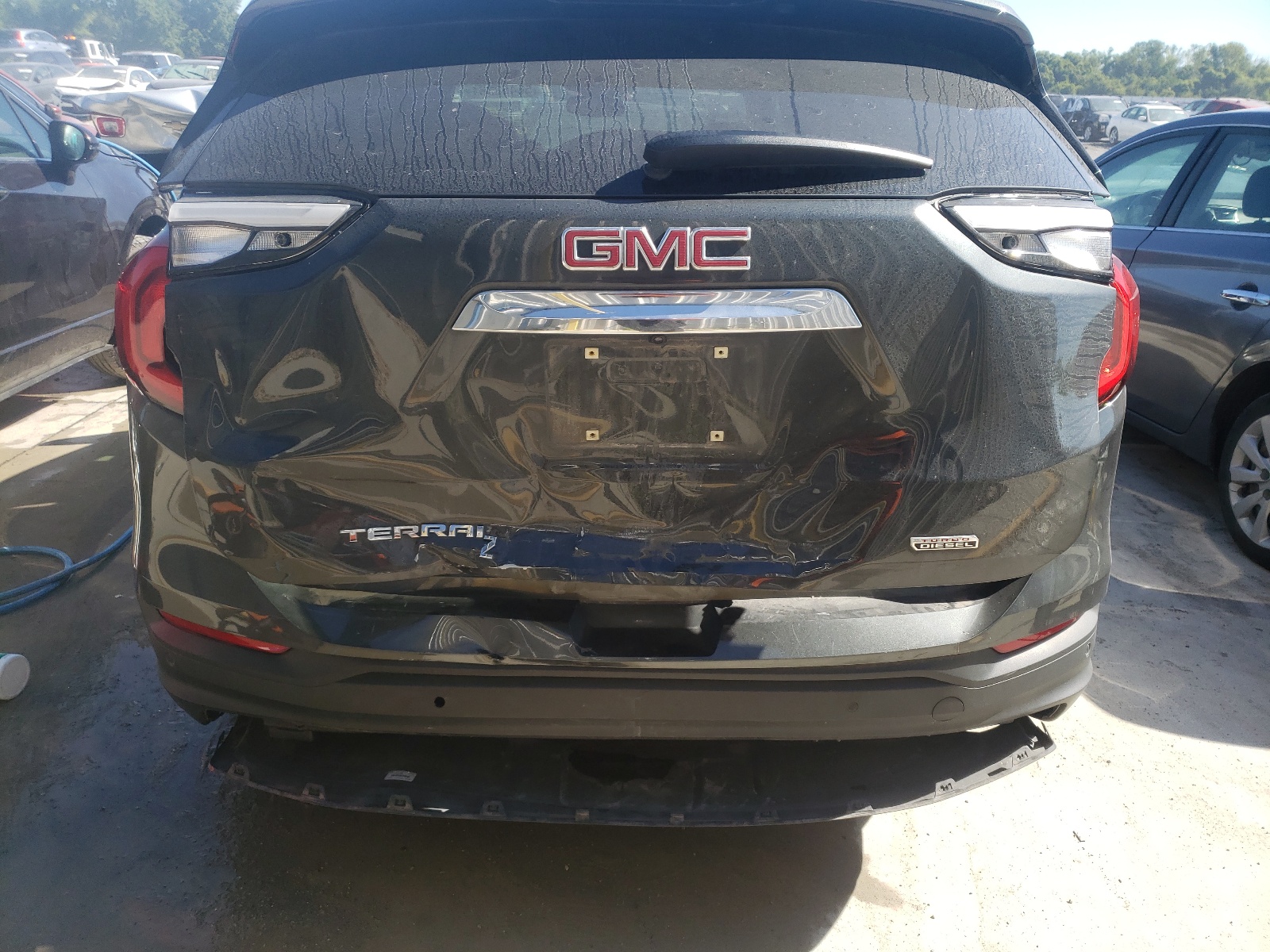 Photo 9 from auction – 2018 GMC TERRAIN SL with VIN 3GKALNEU9JL321158