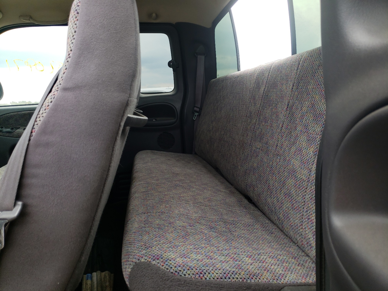 Zdjęcie 6 z aukcji – 2001 DODGE RAM 1500 z VIN 3B7HF13Z01G172446