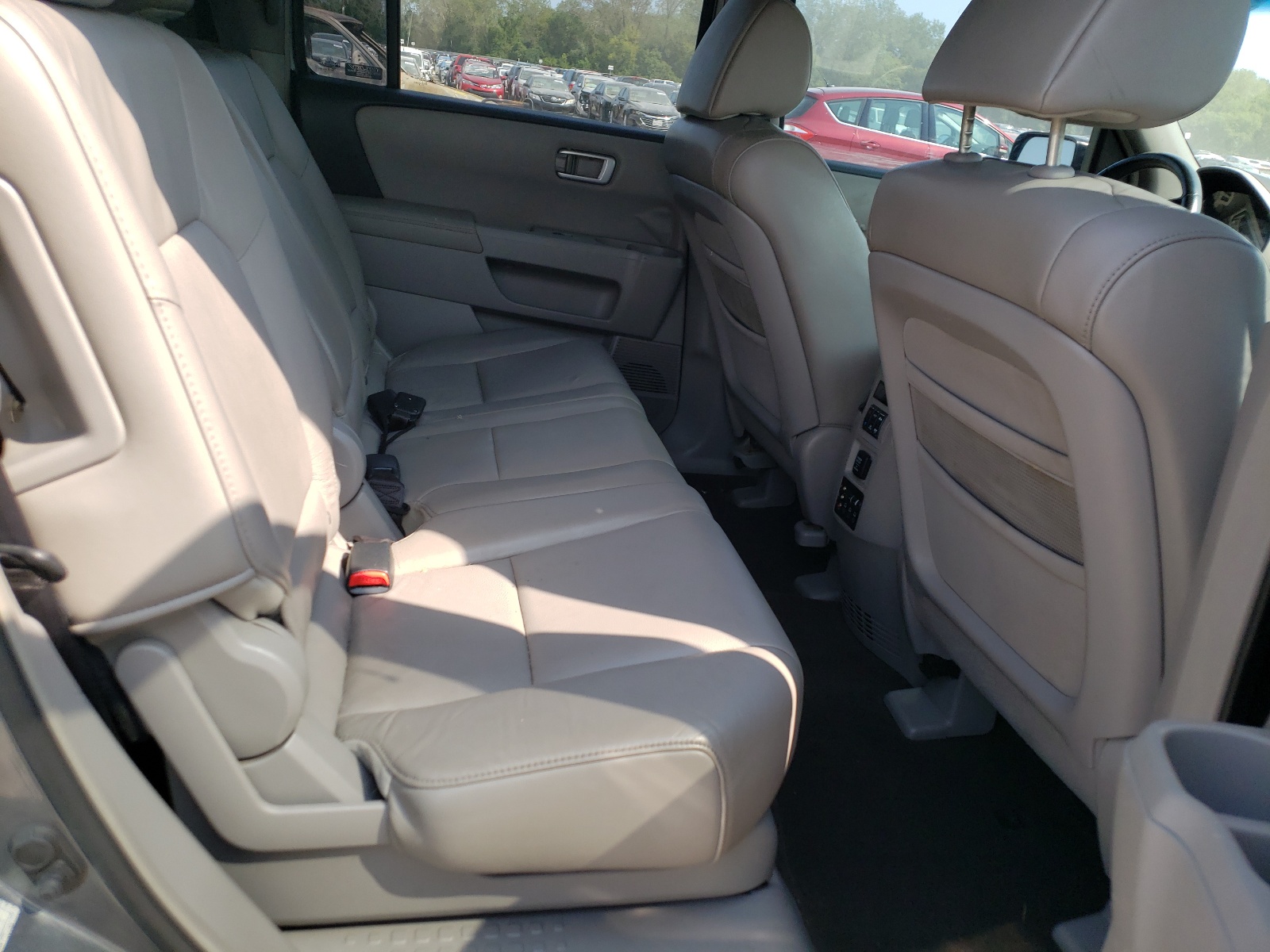 Photo 6 from auction – 2009 HONDA PILOT EXL with VIN 5FNYF386X9B016538