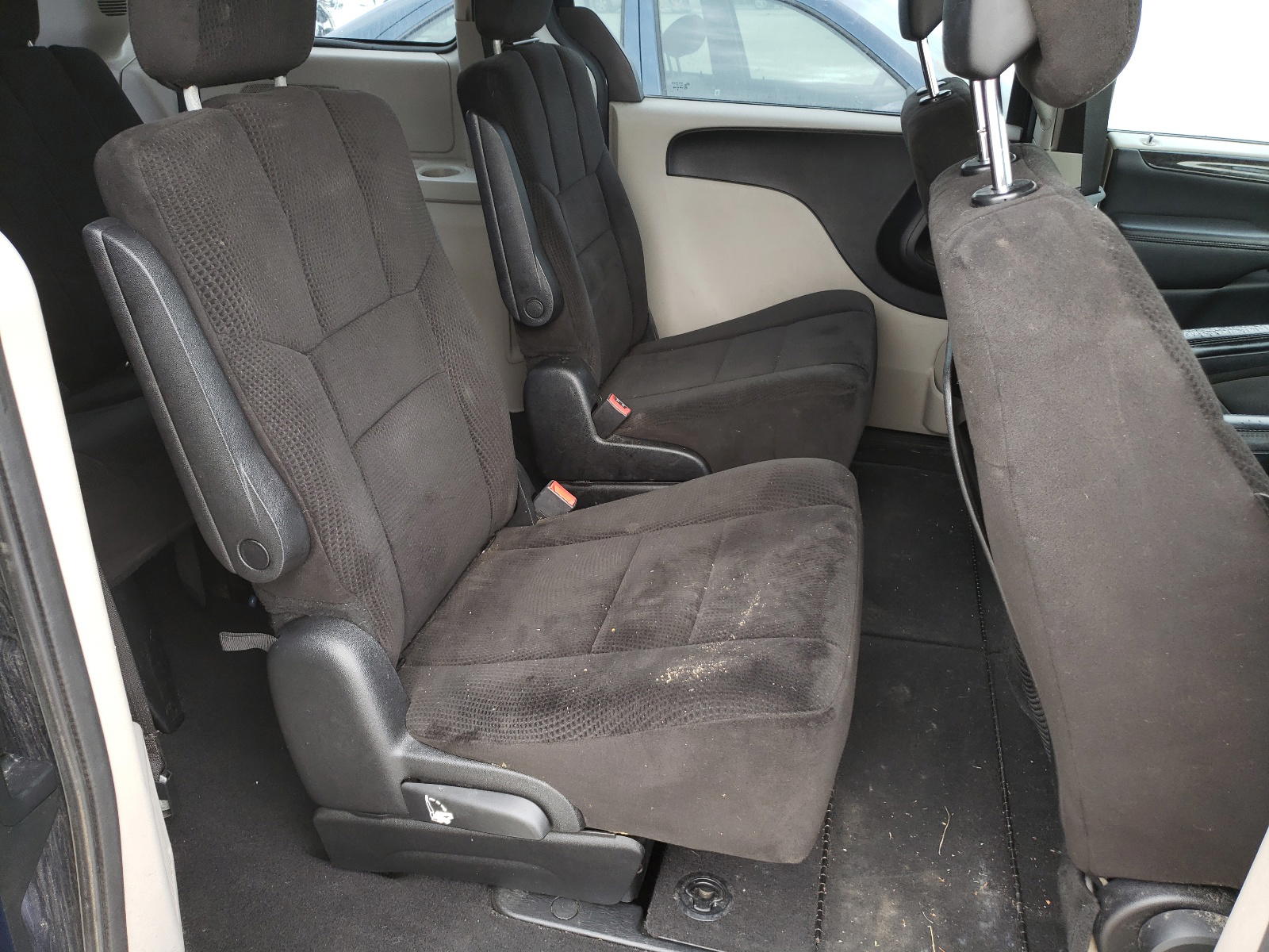 Photo 6 from auction – 2012 DODGE GRAND CARA with VIN 2C4RDGBG9CR389150
