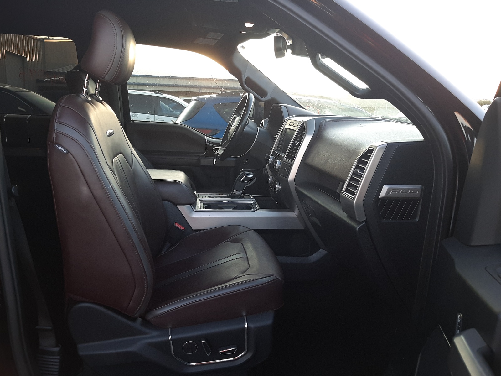 Photo 5 from auction – 2017 FORD F150 SUPER with VIN 1FTFW1EG7HFB81689