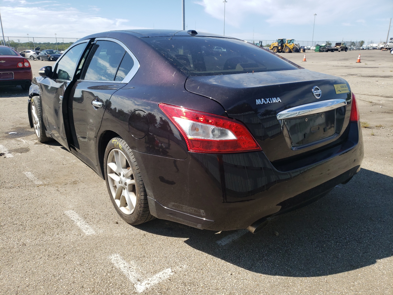 Photo 3 from auction – 2010 NISSAN MAXIMA S with VIN 1N4AA5AP5AC810627