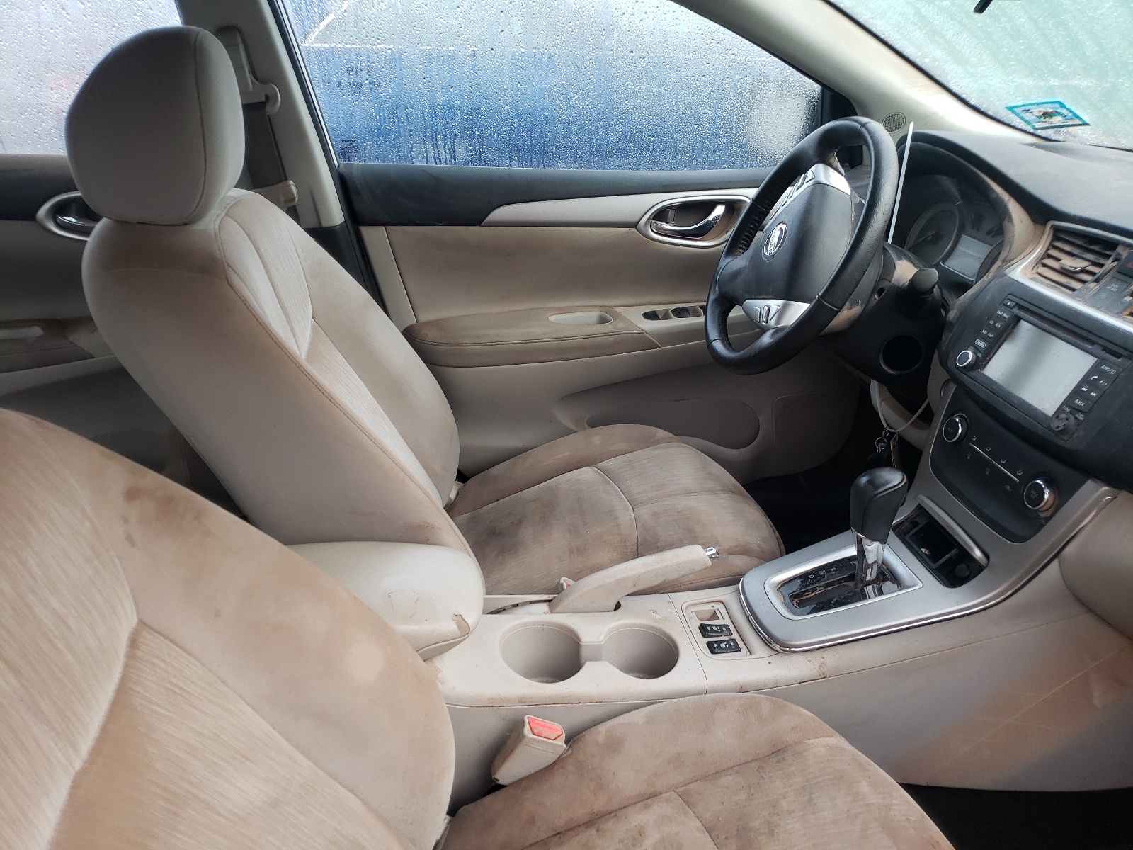 Photo 5 from auction – 2015 NISSAN SENTRA S with VIN 3N1AB7AP0FY253243