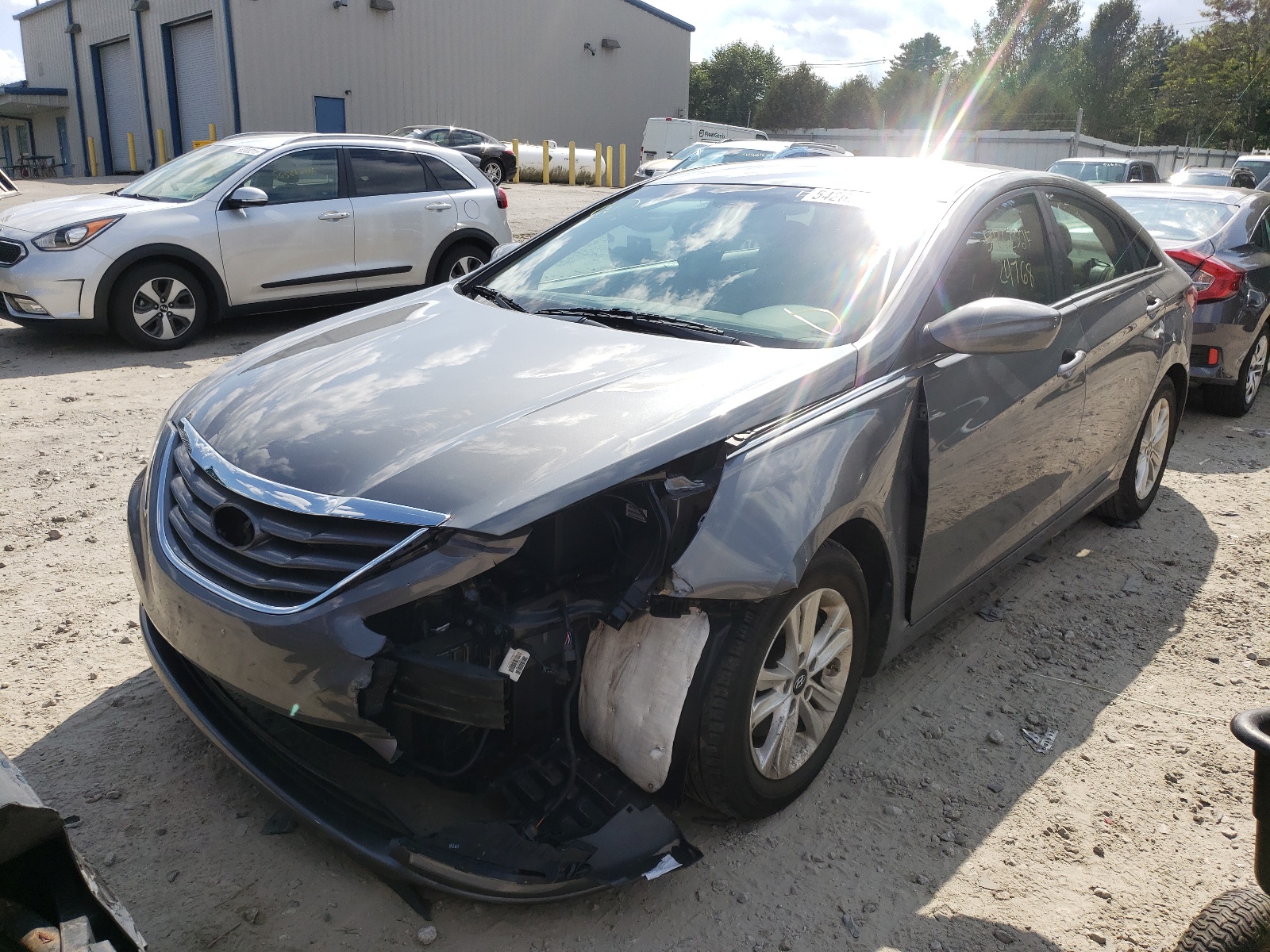 Photo 2 from auction – 2013 HYUNDAI SONATA GLS with VIN 5NPEB4AC2DH746992