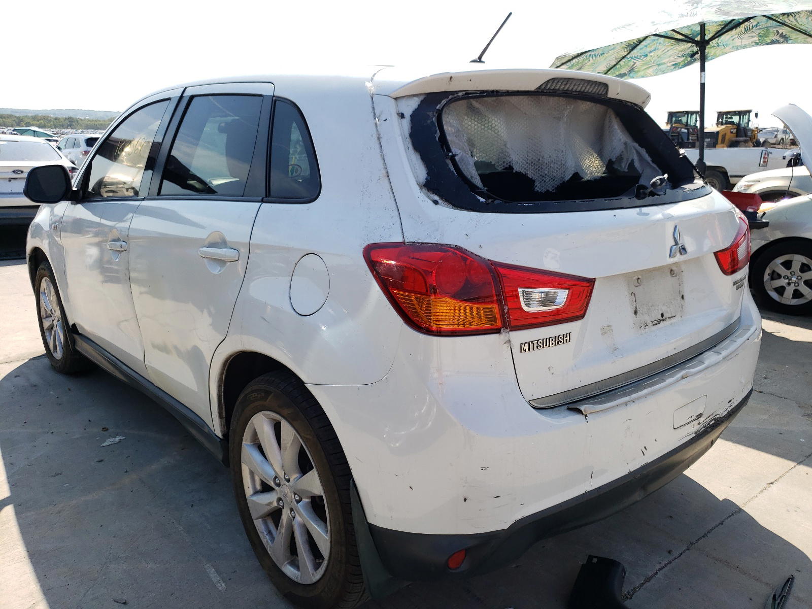 Photo 3 from auction – 2013 MITSUBISHI OUTLANDER with VIN 4A4AP3AUXDE008353