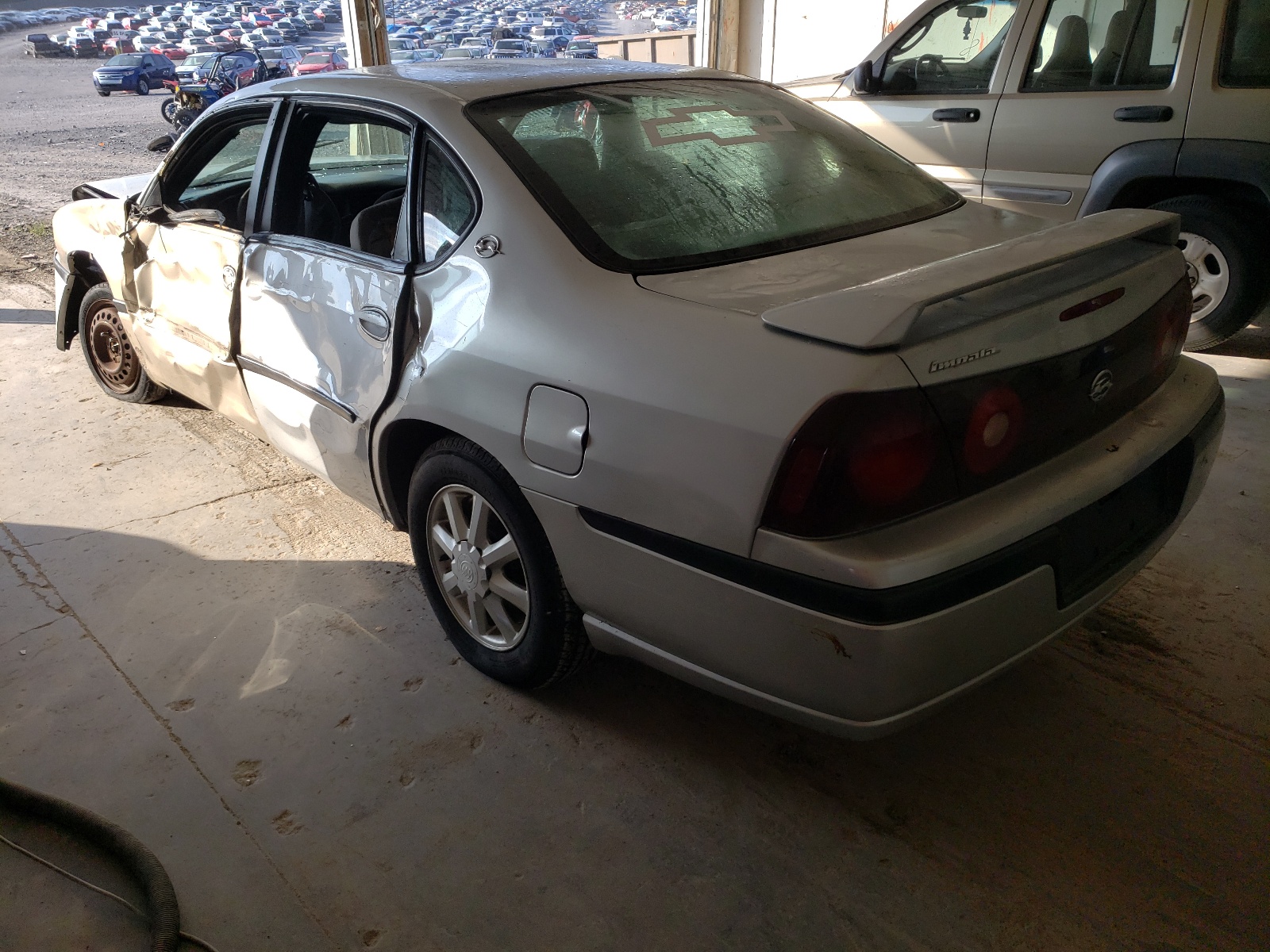 Снимка 3 от търг – 2003 CHEVROLET IMPALA с VIN 2G1WF52E339122546