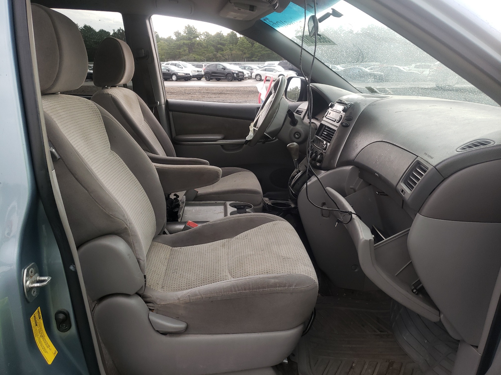 Photo 5 from auction – 2009 TOYOTA SIENNA CE with VIN 5TDZK23C29S250076