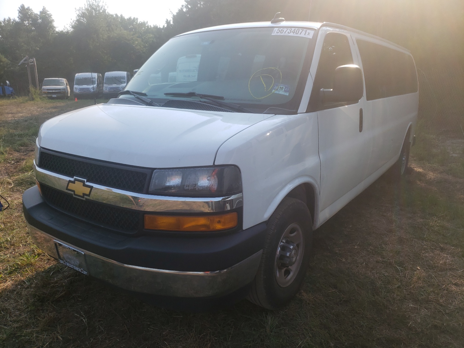 Photo 2 from auction – 2018 CHEVROLET EXPRESS G3 with VIN 1GAZGPFG2J1279178