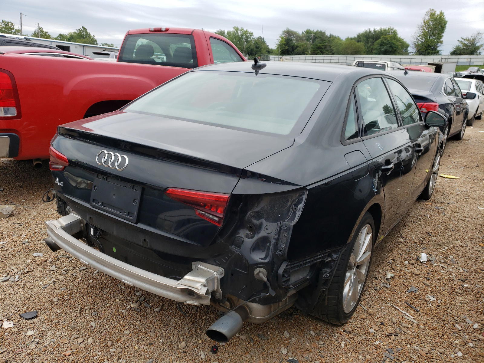 Photo 4 from auction – 2017 AUDI A4 PREMIUM with VIN WAUGNAF49HN024728