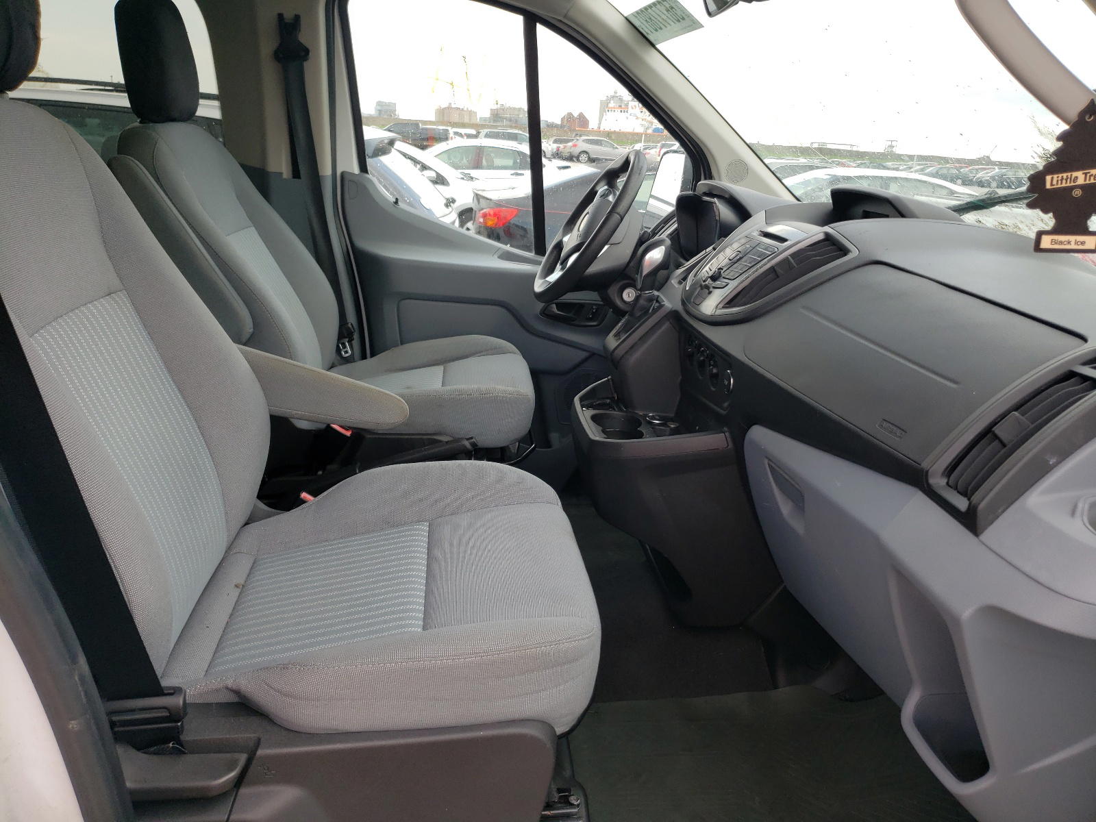Photo 5 from auction – 2016 FORD TRANSIT T- with VIN 1FBZX2YM1GKB08460
