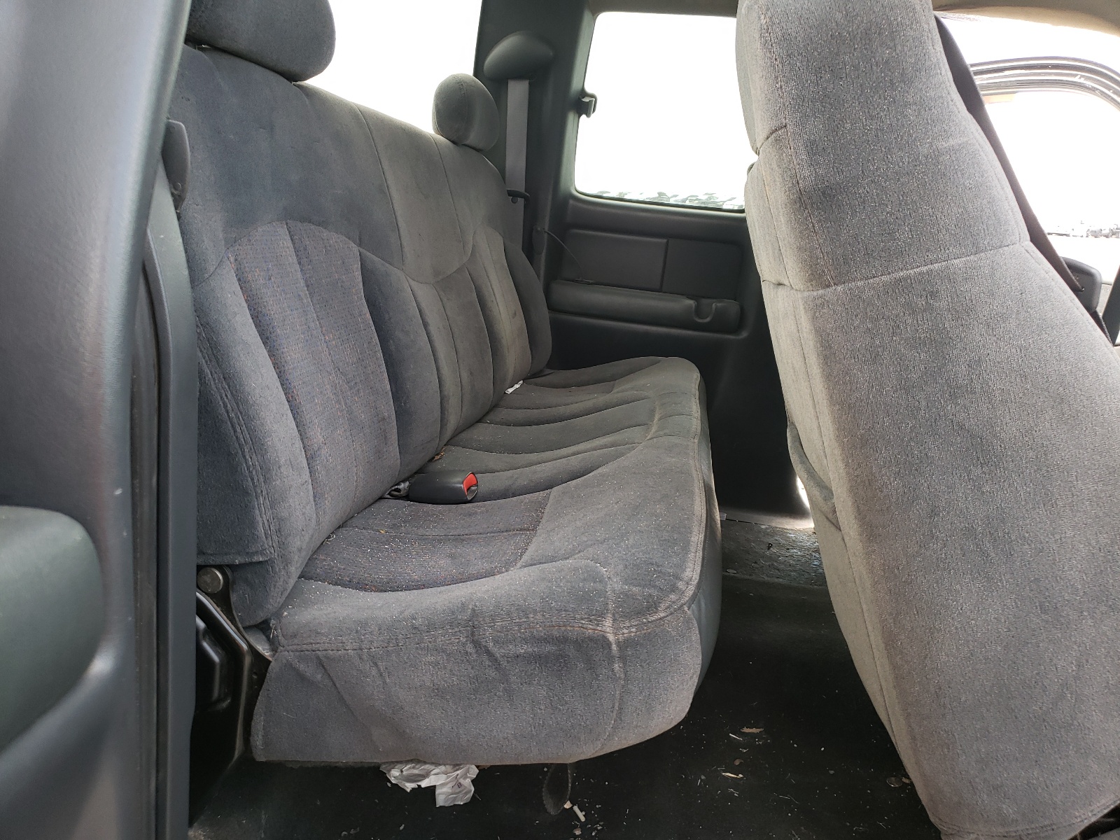 Zdjęcie 6 z aukcji – 2000 CHEVROLET SILVERADO z VIN 2GCEK19T0Y1113384