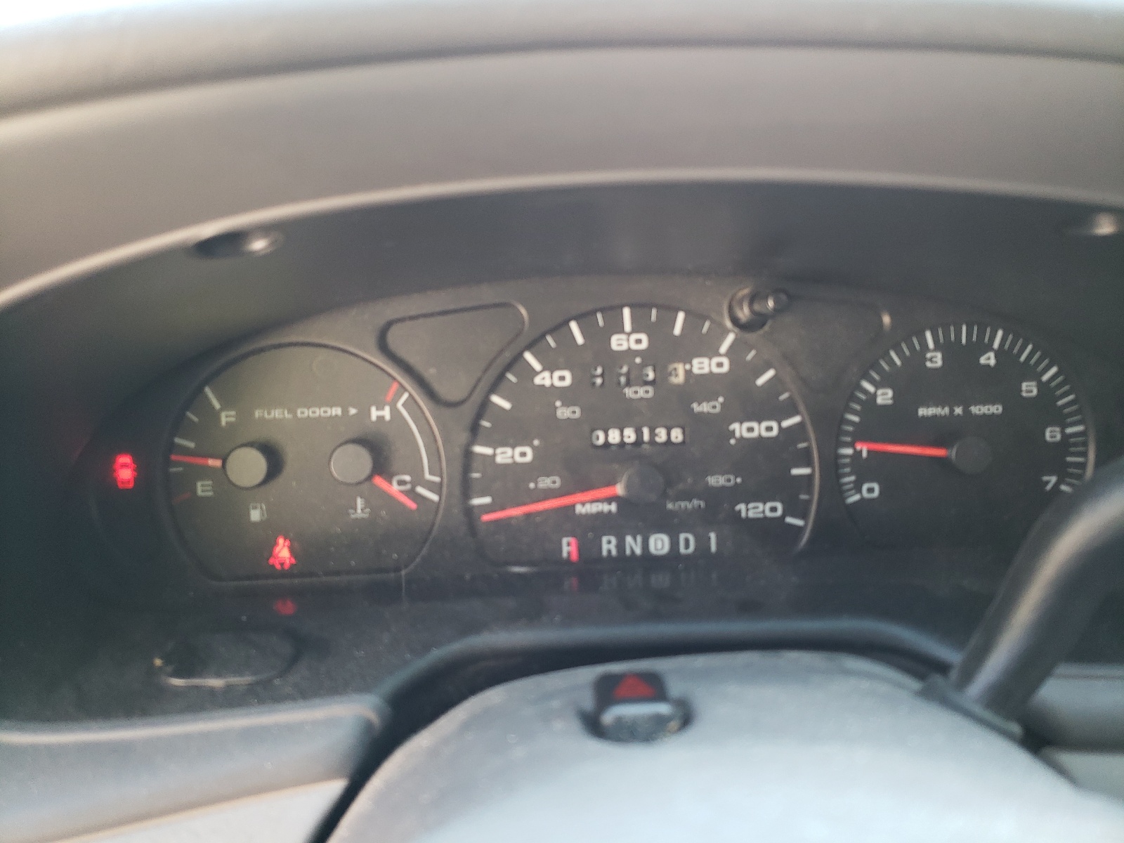 صورة رقم 8 من المزاد - 2003 FORD TAURUS LX مع VIN 1FAFP52283G153681