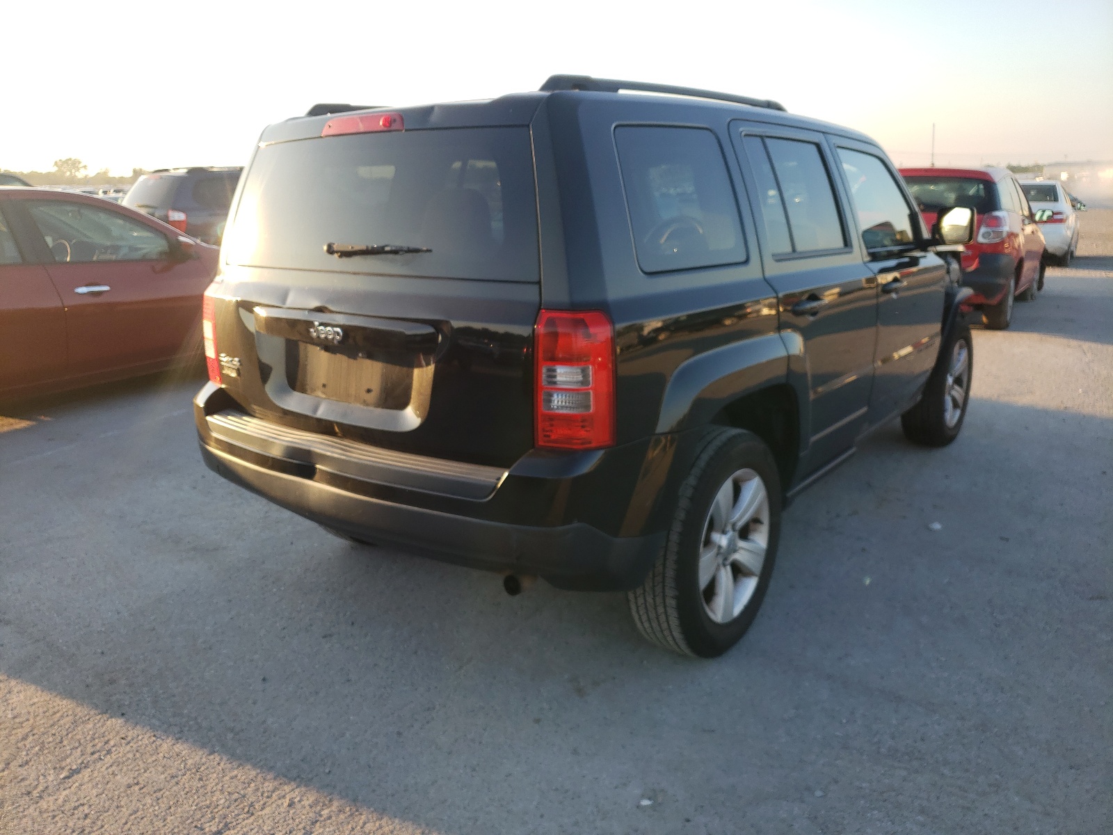 Photo 4 from auction – 2014 JEEP PATRIOT SP with VIN 1C4NJRBB6ED660789