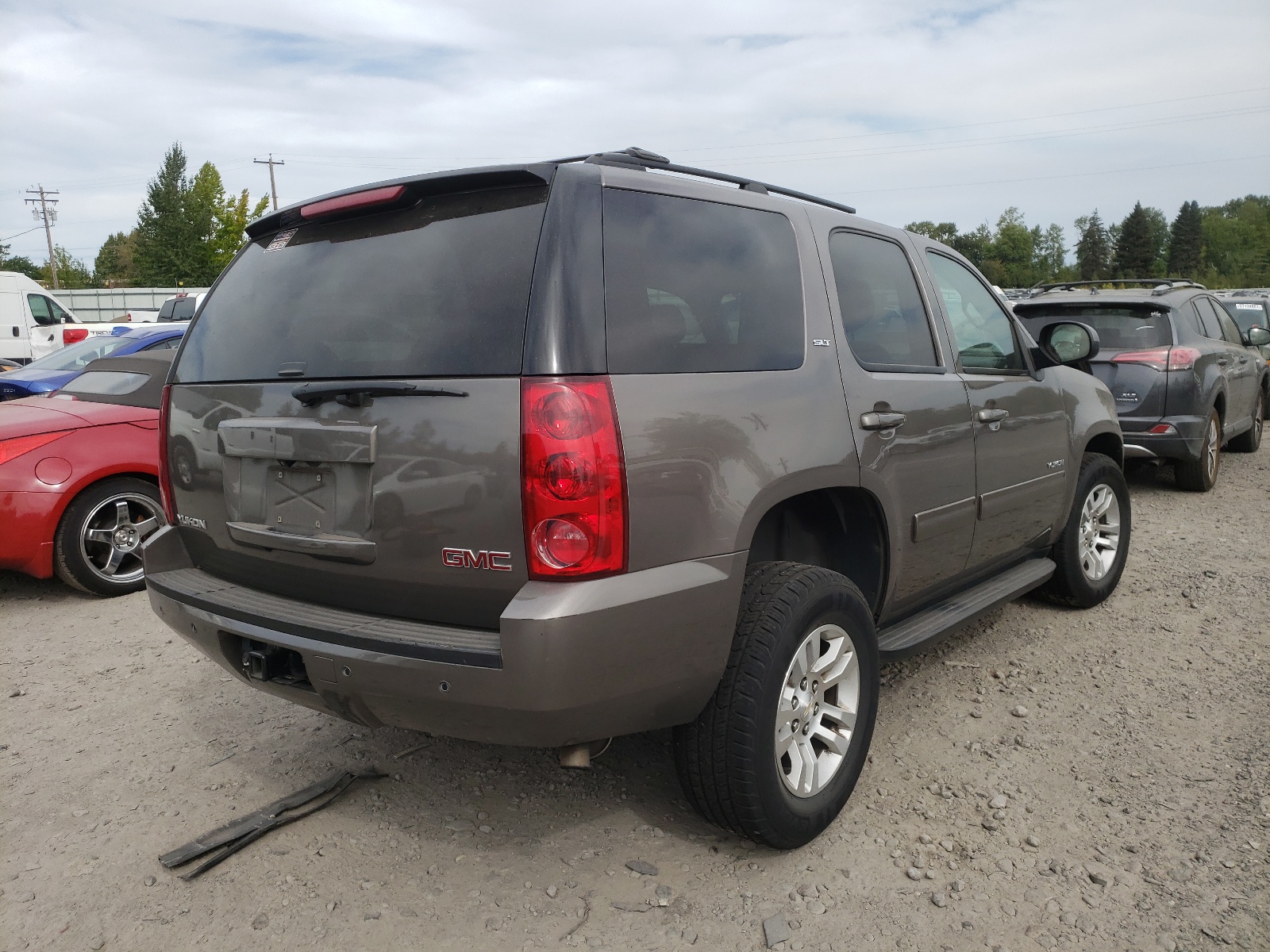 Photo 4 from auction – 2014 GMC YUKON SLT with VIN 1GKS2CE02ER228795